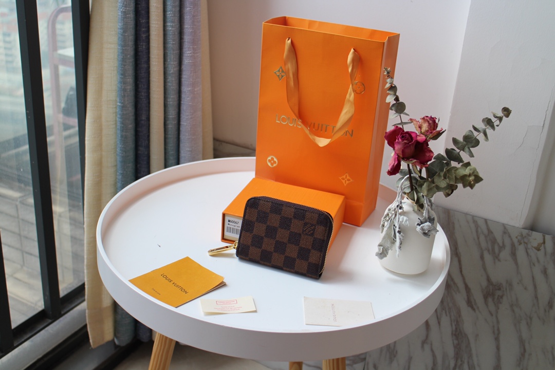 루이비통 Louis Vuitton M60067 지갑 11CM