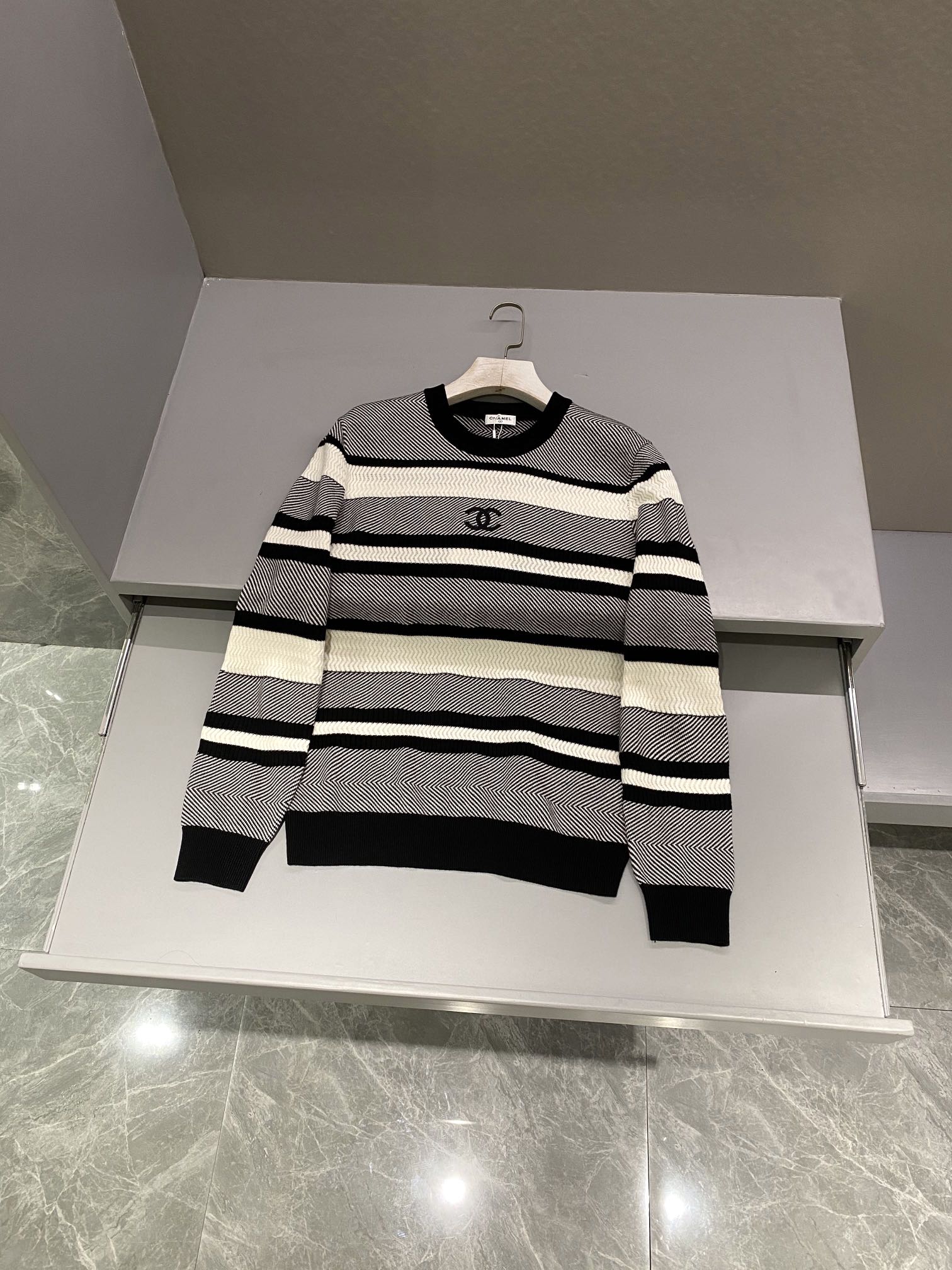 샤넬 CHANEL  스웨터