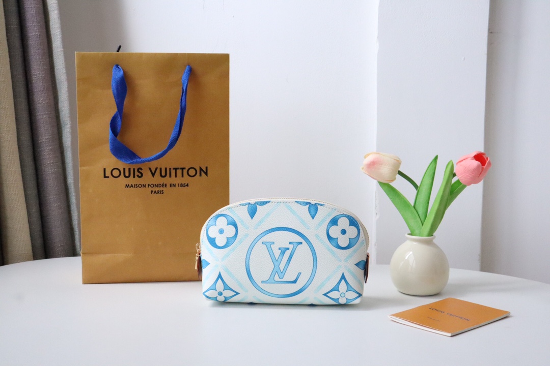 루이비통 Louis Vuitton M11239 파우치