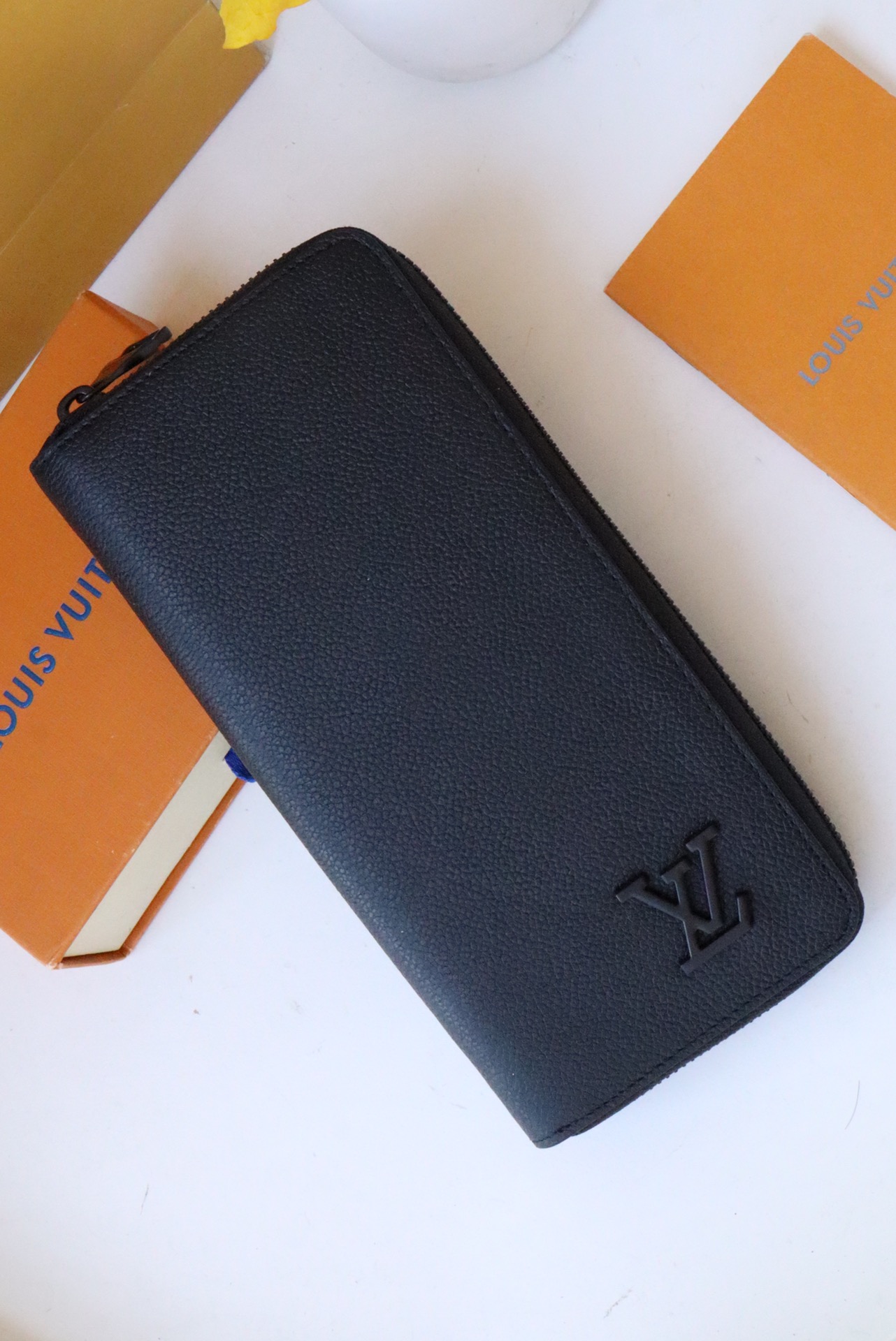 루이비통 Louis Vuitton M69829 지갑 11.5CM