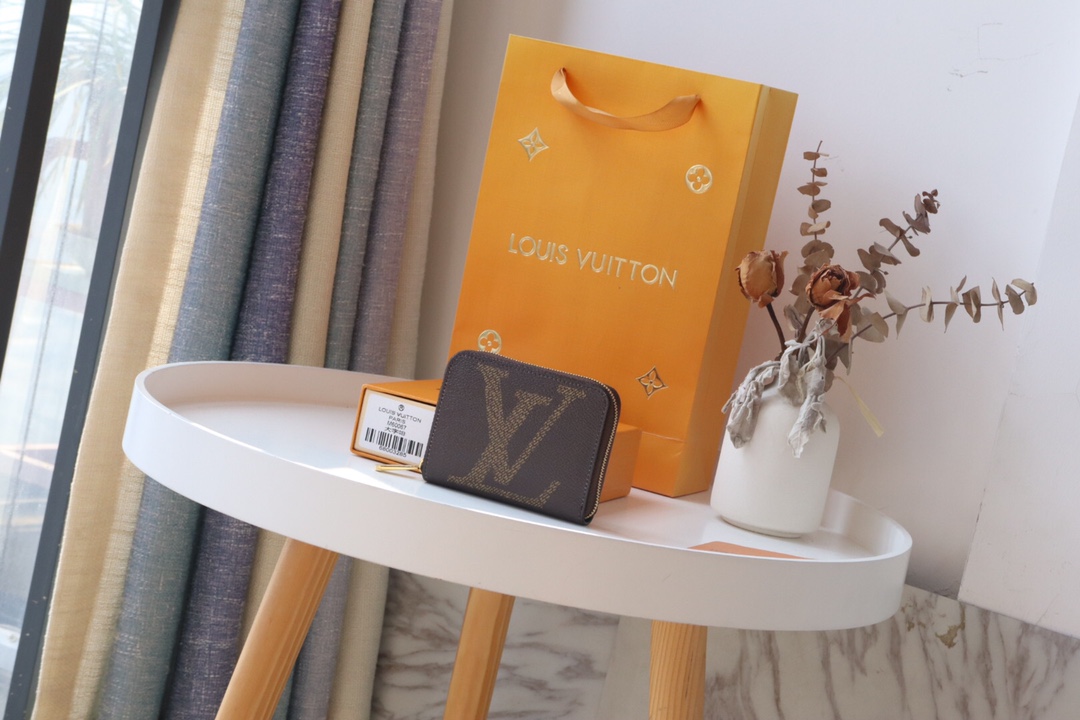 루이비통 Louis Vuitton M67687 지갑 19.5CM