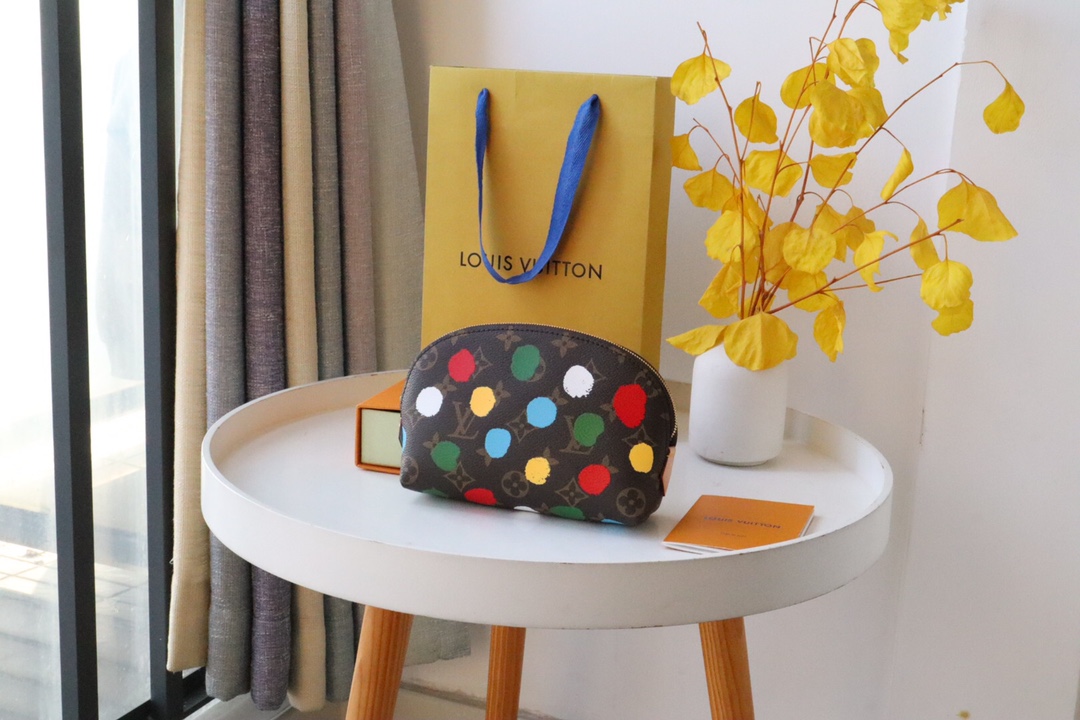 루이비통 Louis Vuitton M81867 지갑 17CM