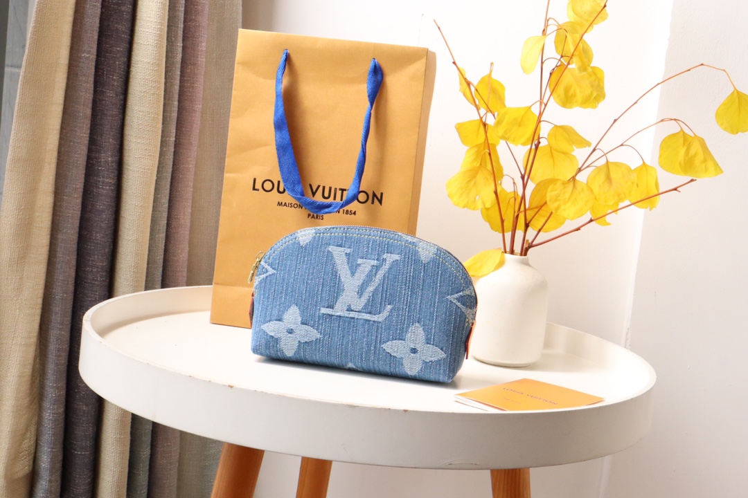 루이비통 Louis Vuitton M24316 파우치 19CM