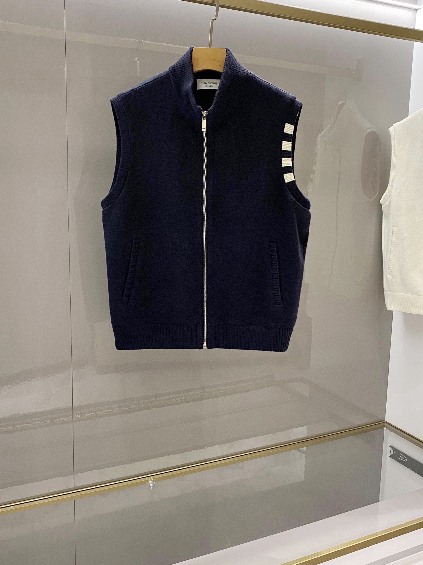 톰브라운 Thom Browne 조끼 재킷