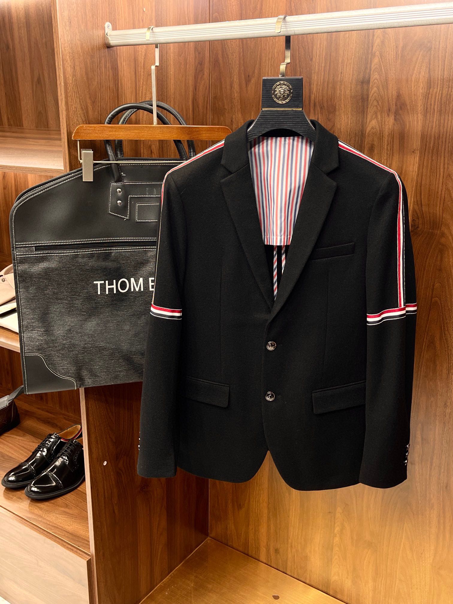 톰브라운 Thom Browne 정장 외투