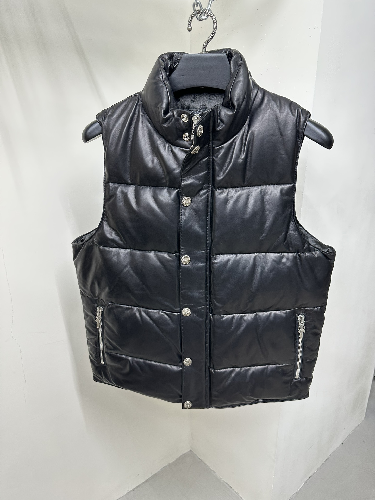 크롬하츠 Chrome Hearts 조끼 패딩