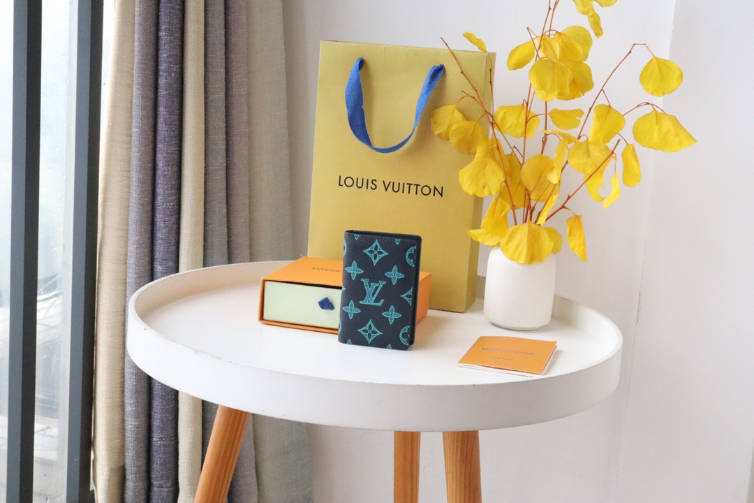 루이비통 Louis Vuitton M82322 카드 케이스