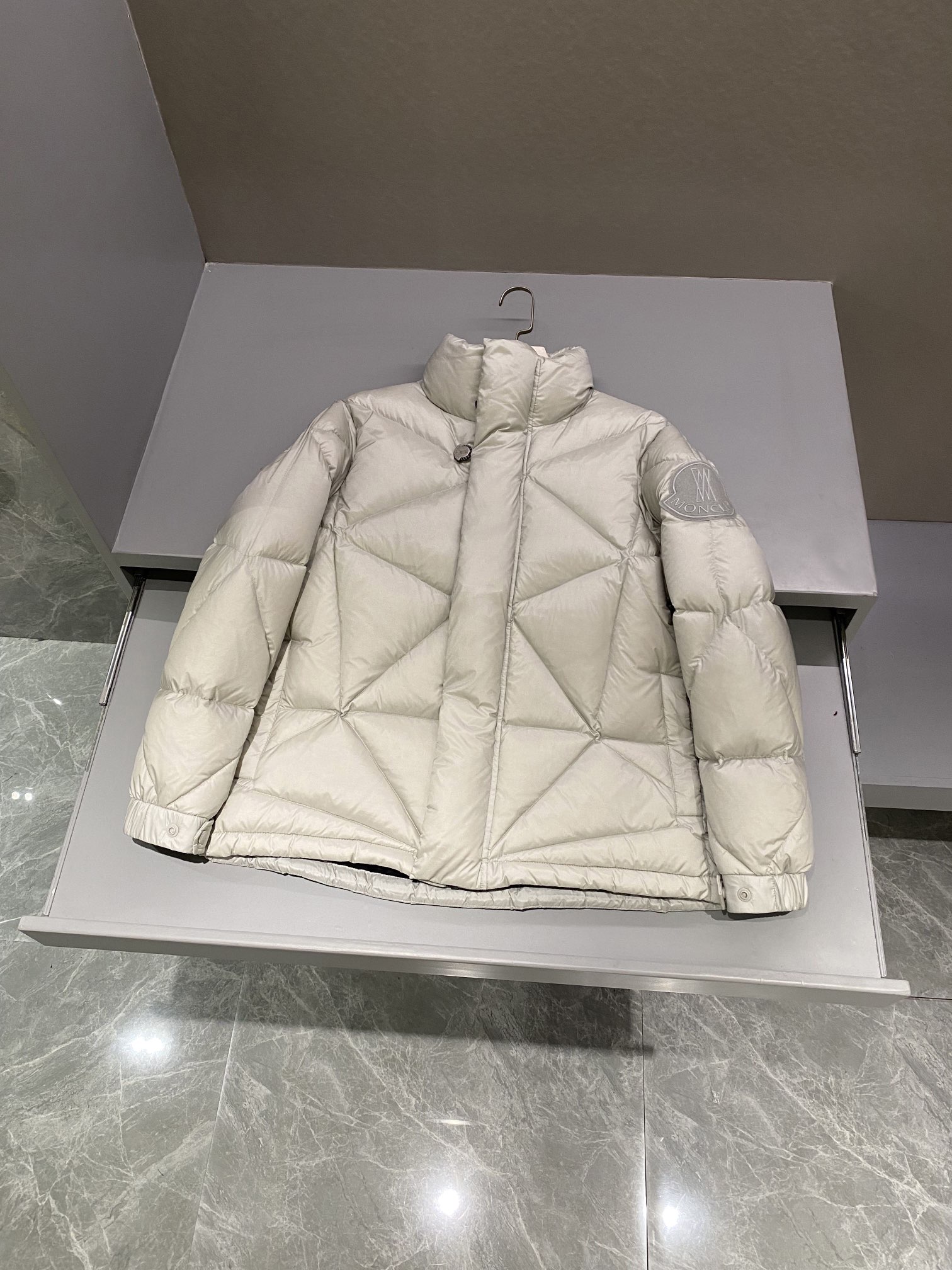 몽클레어 Moncler 패딩