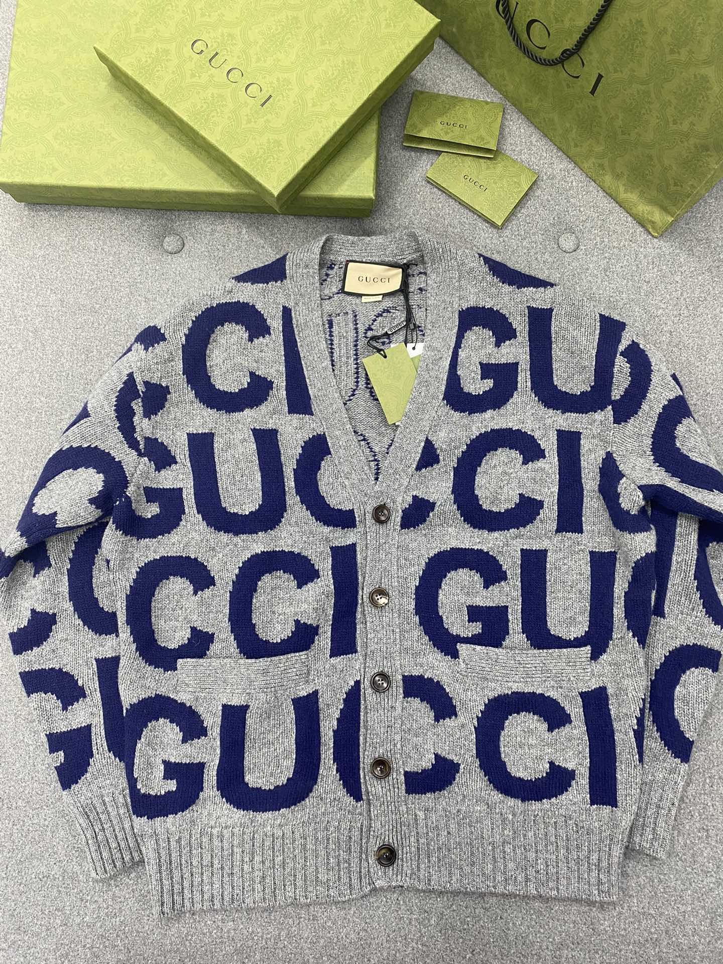 구찌 Gucci 가디건