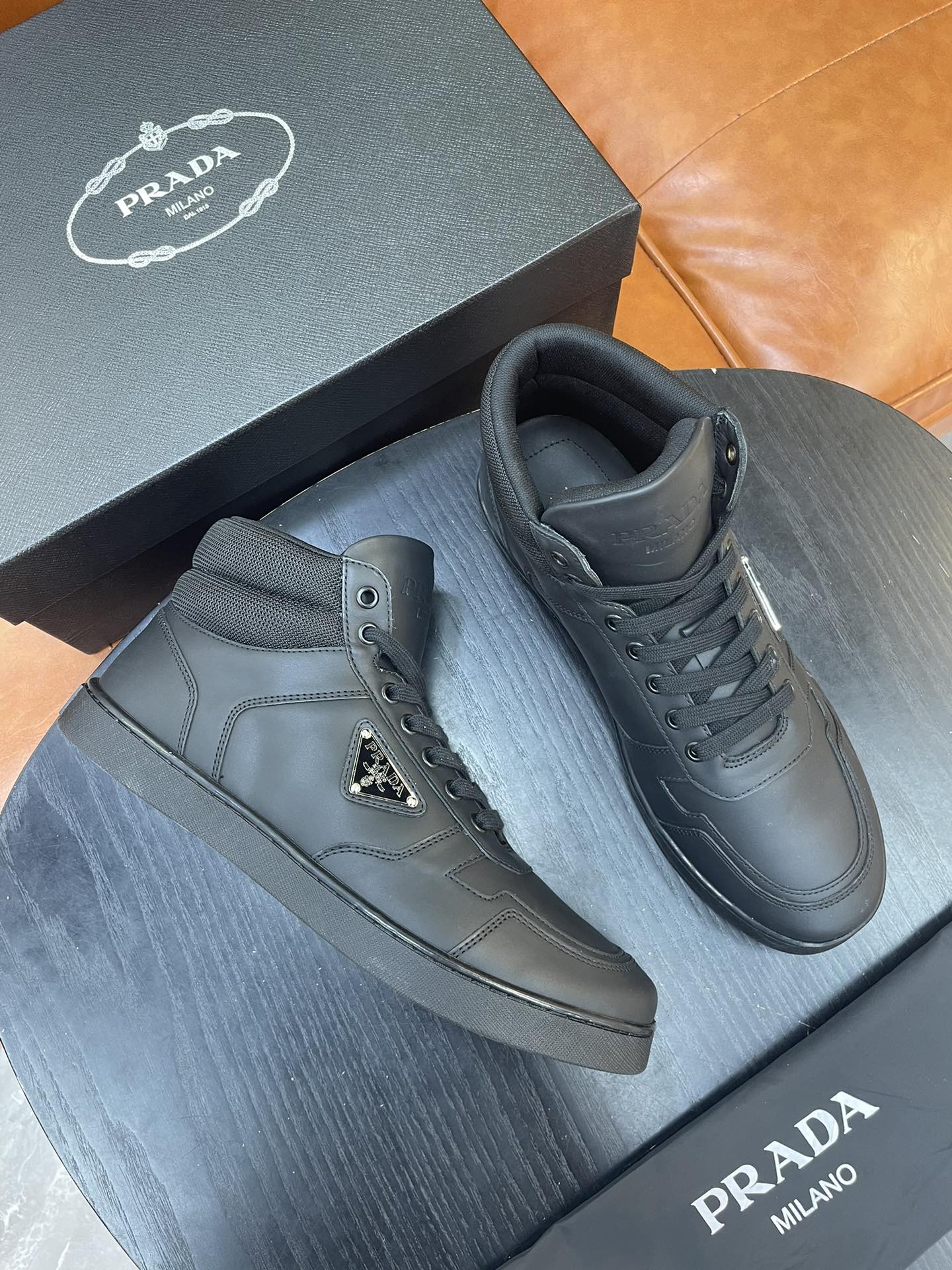 프라다 Prada 스니커즈