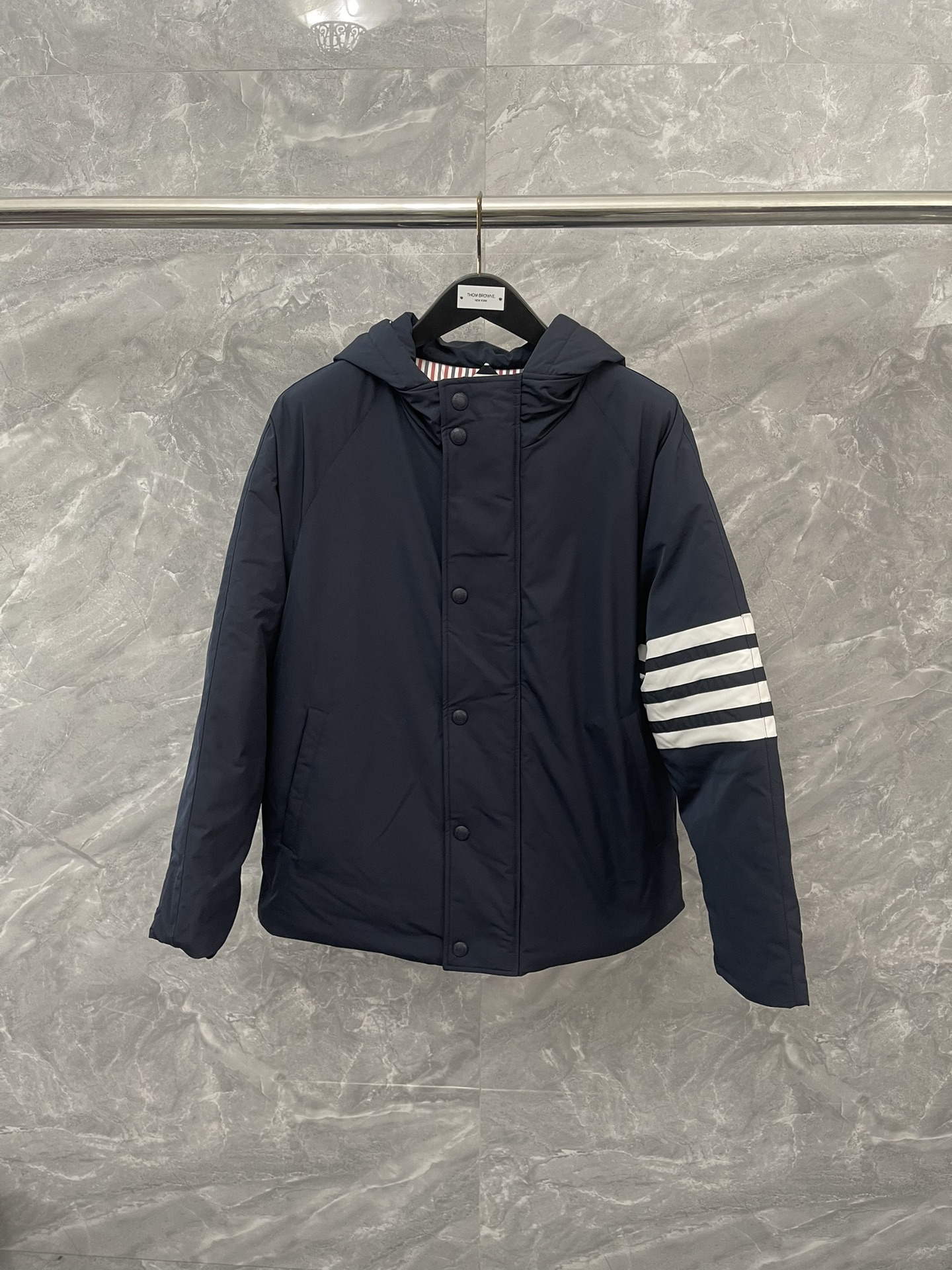 톰브라운 Thom Browne 패딩