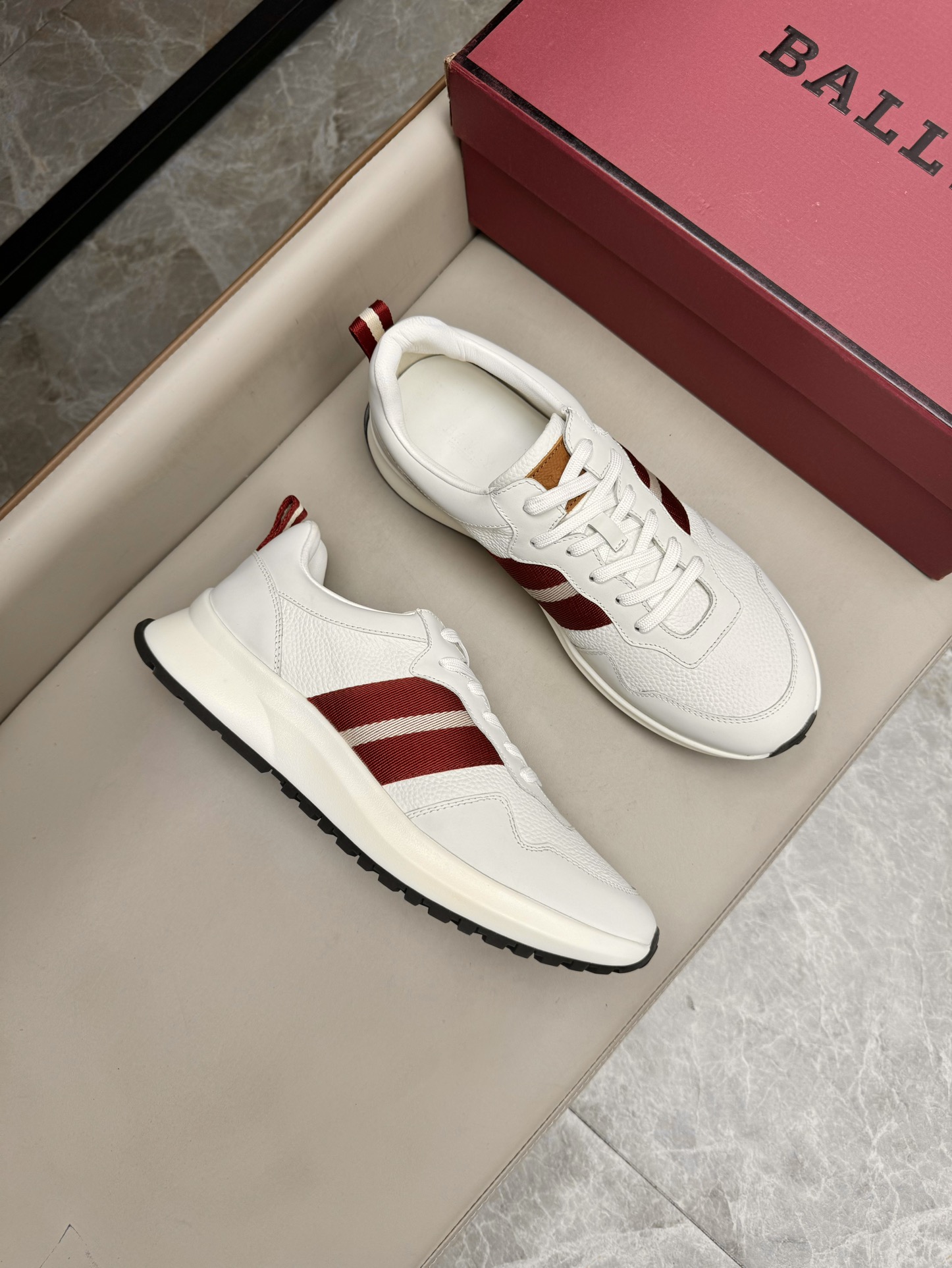 발리 BALLY 스니커즈