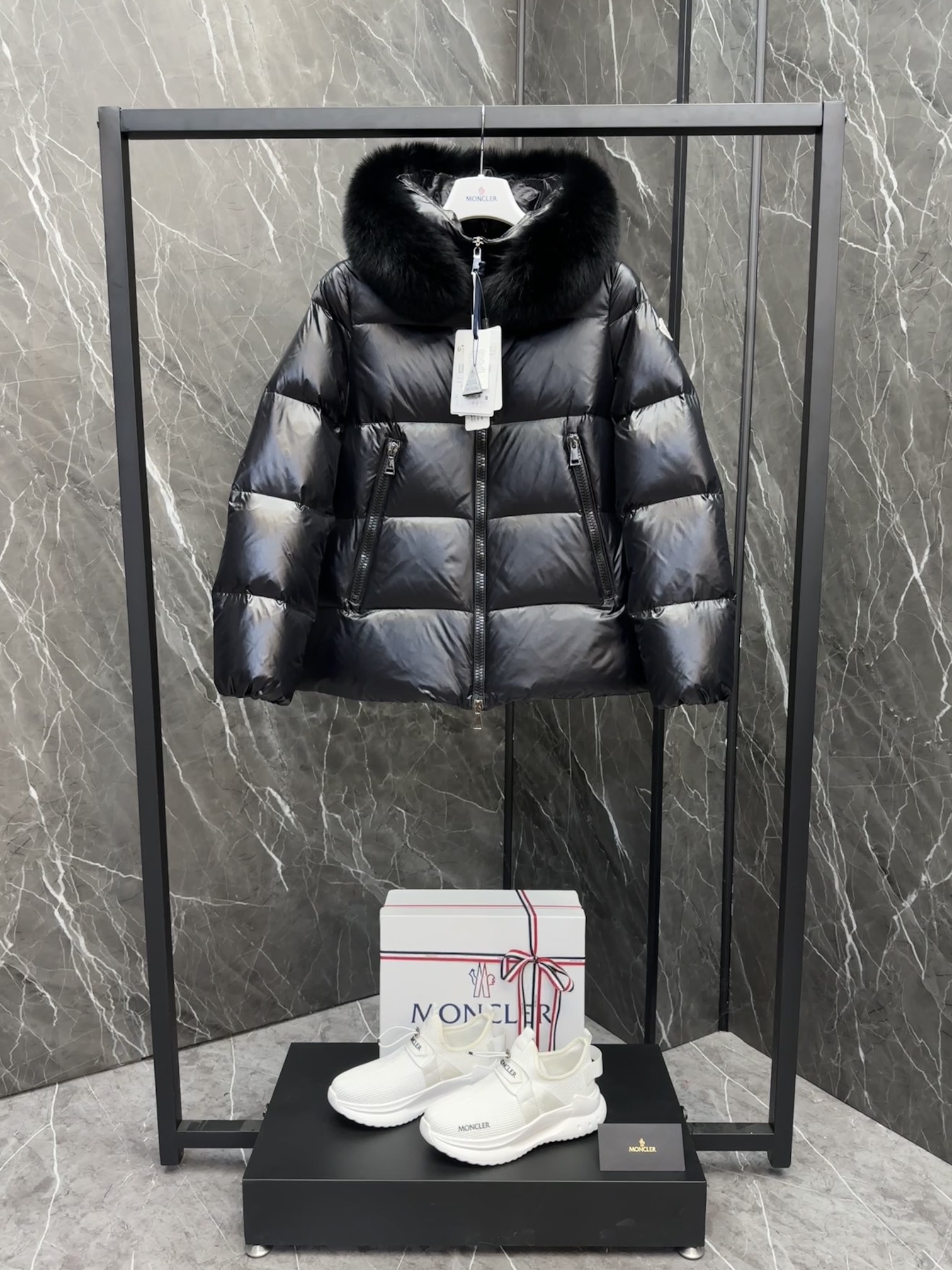 몽클레어 Moncler Laiche  라이체 패딩