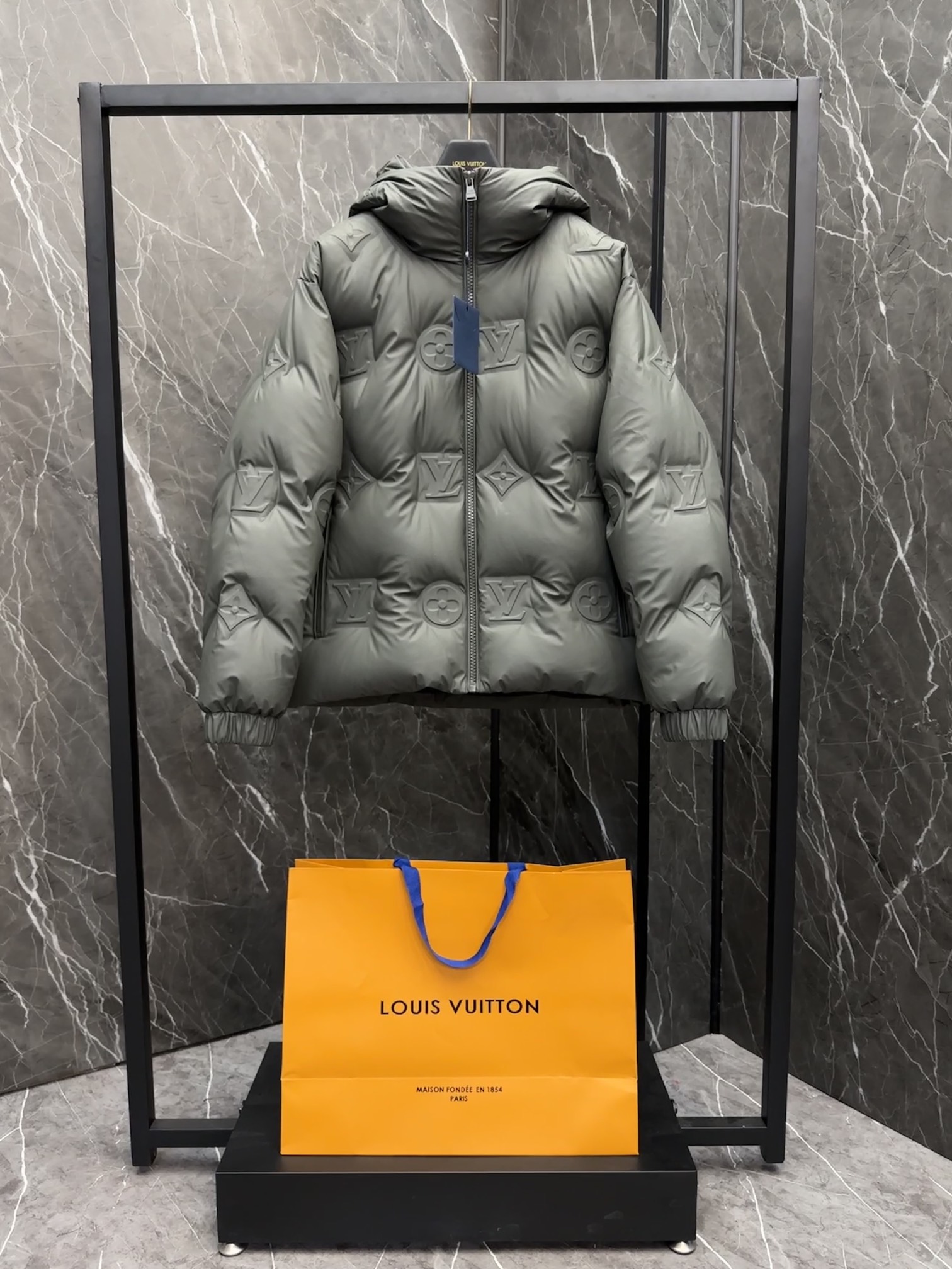 루이비통 Louis Vuitton 패딩