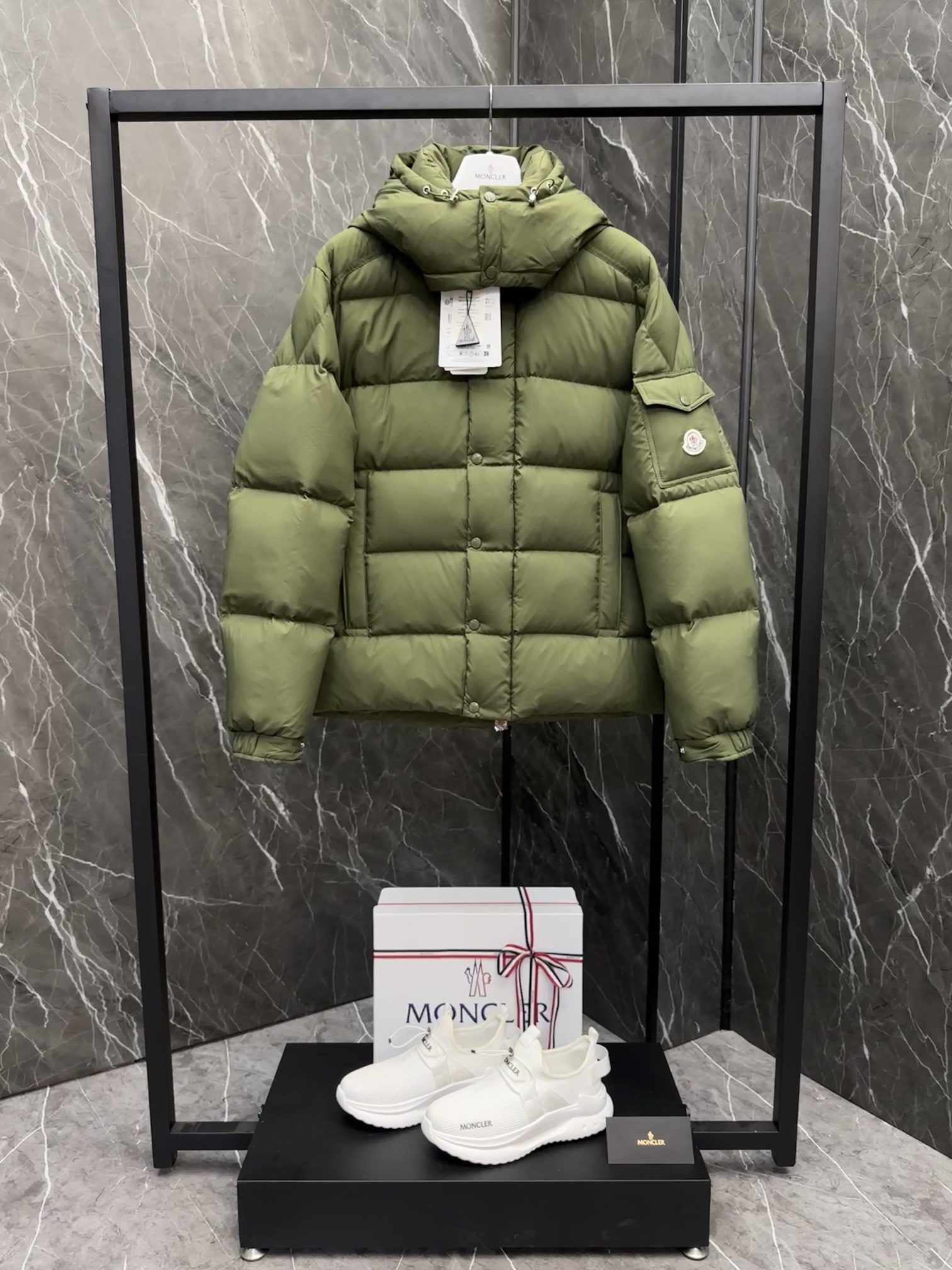 몽클레어 Moncler Vezere 베제르  패딩
