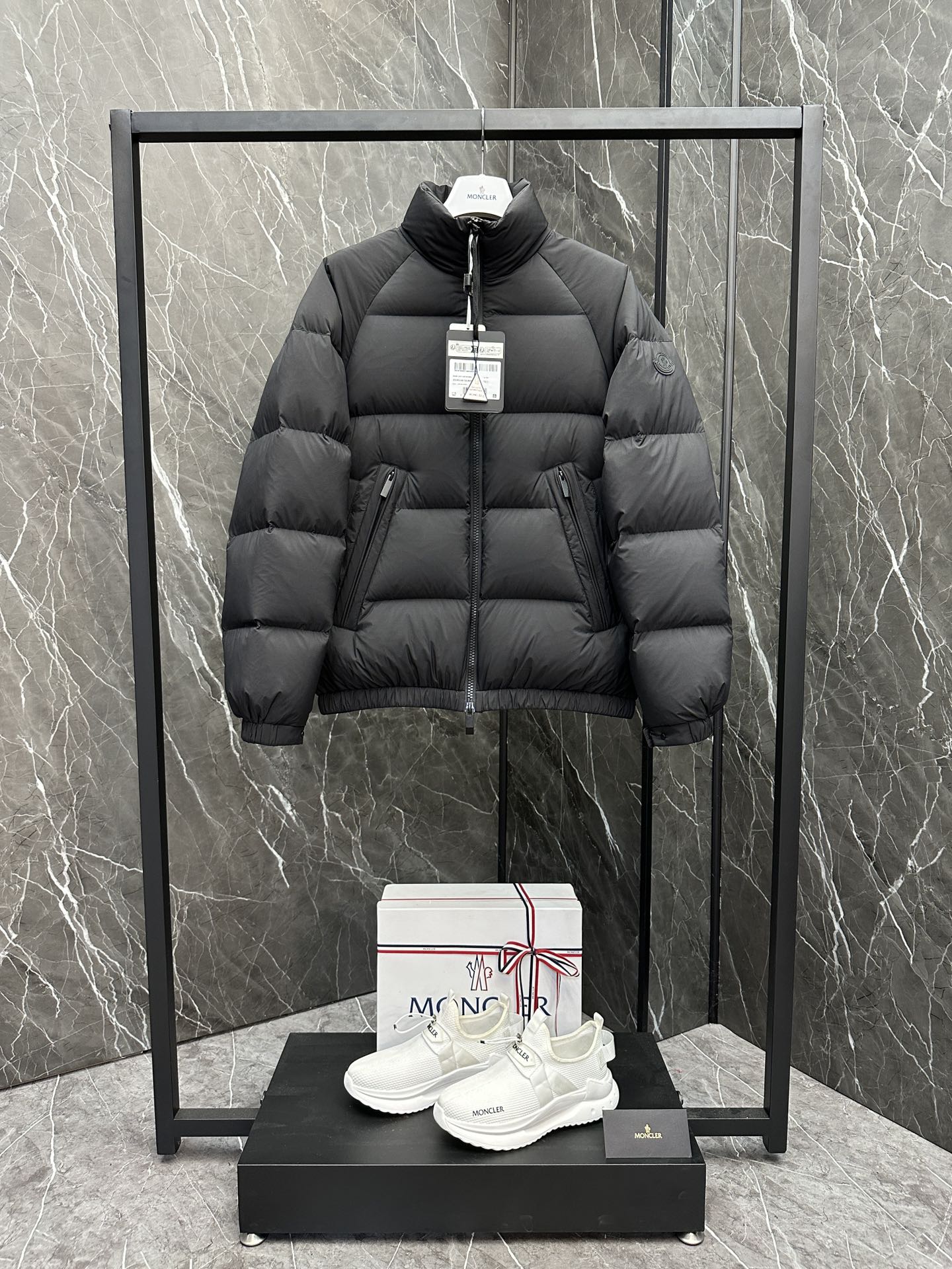 몽클레어 Moncler jouglar  주글러 패딩
