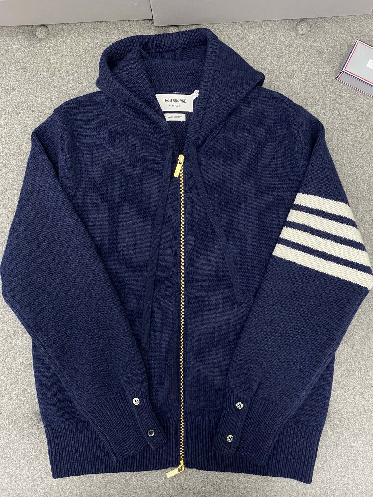 톰브라운 Thom Browne 패딩 재킷