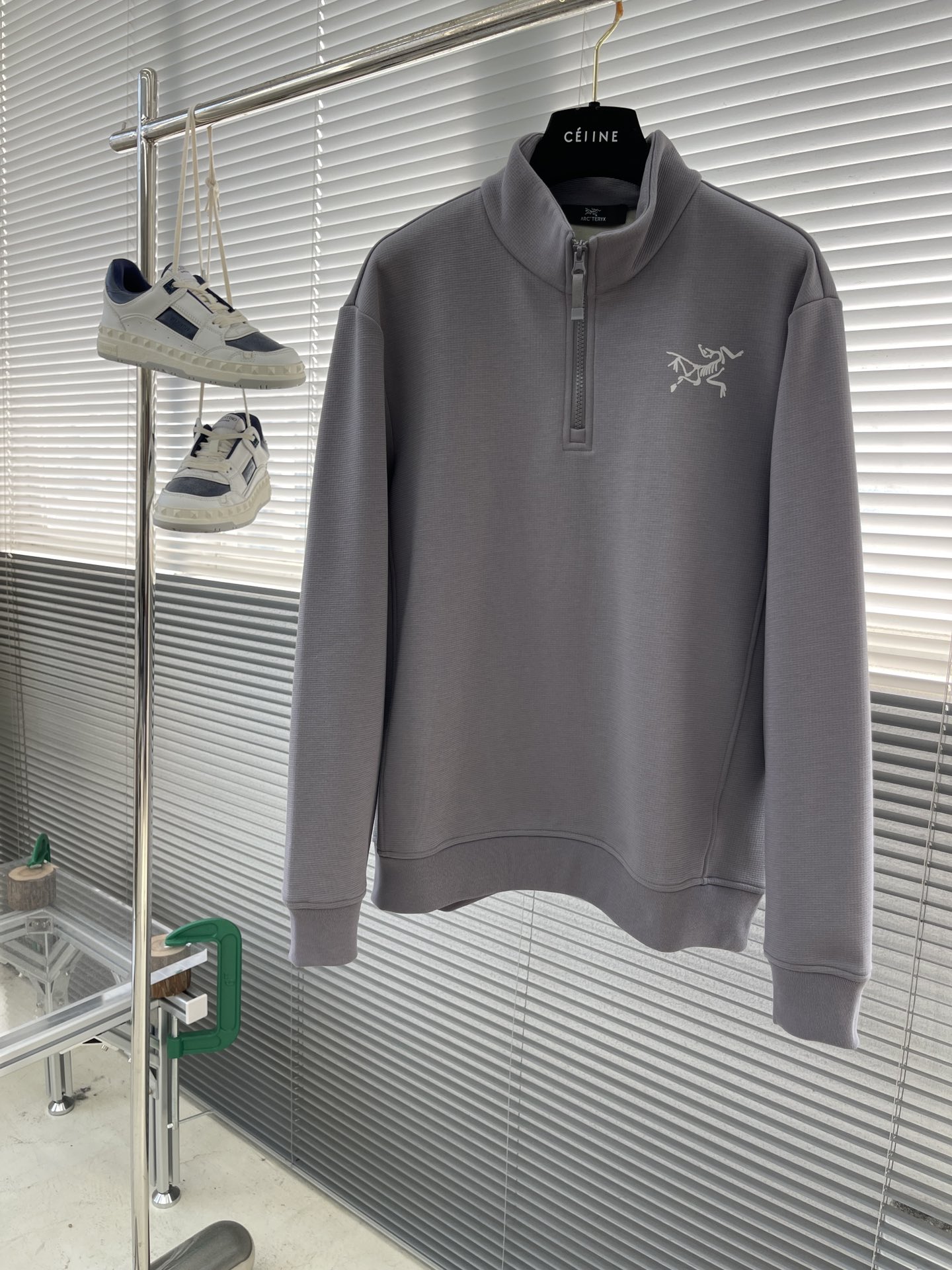 아크테릭스 ARC'TERYX 라운드 맨투맨