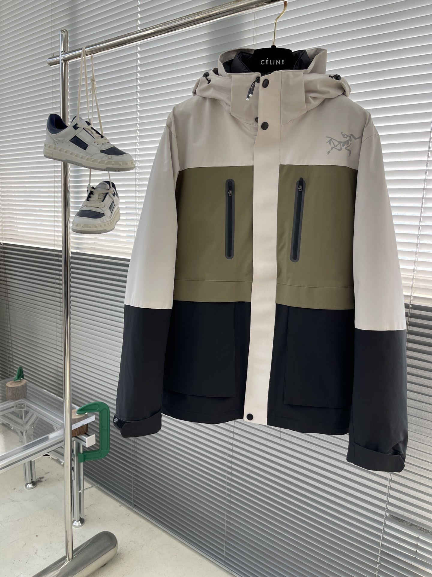 아크테릭스 ARC'TERYX 패딩 재킷