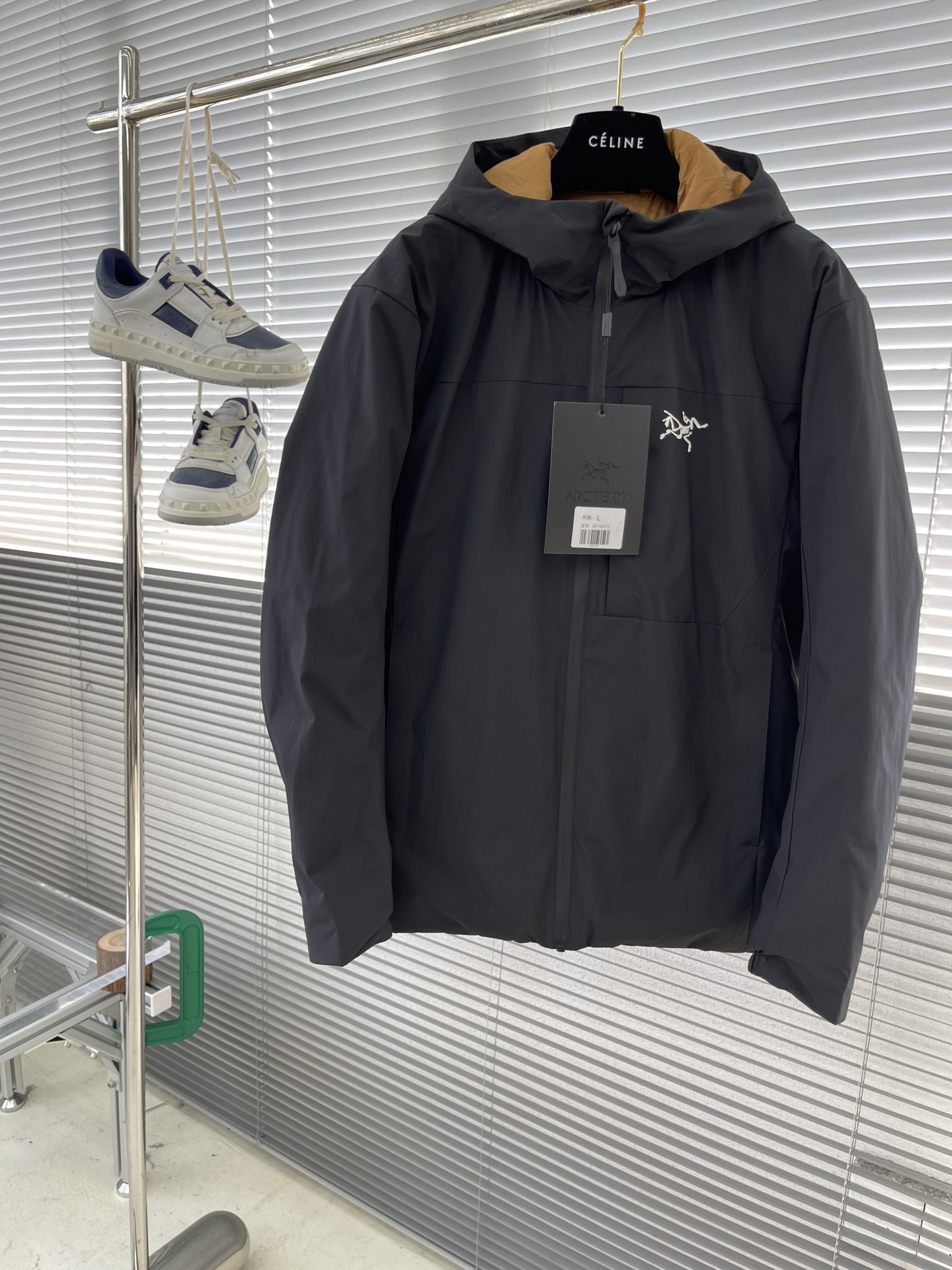 아크테릭스 ARC'TERYX 패딩