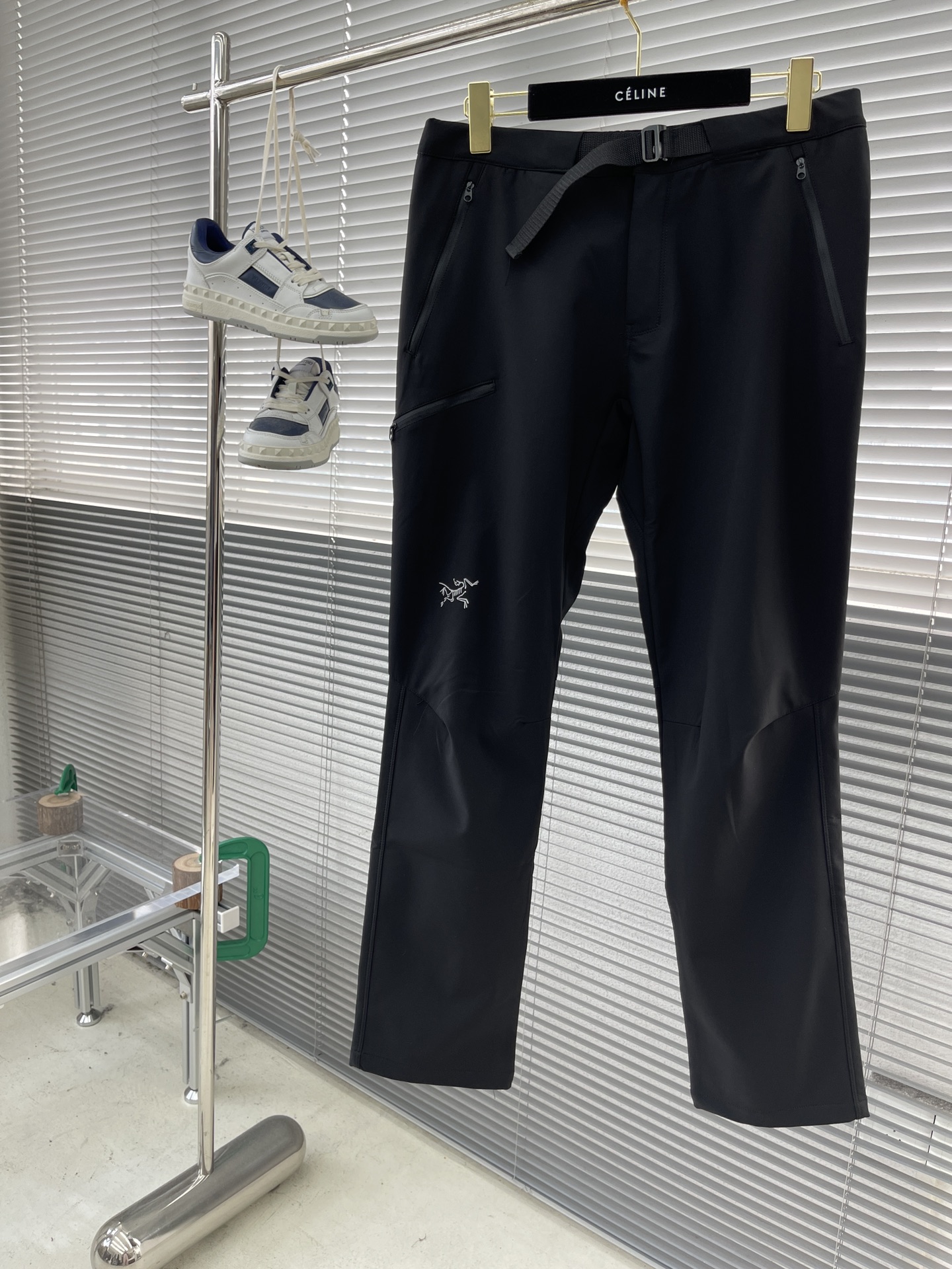 아크테릭스 ARC'TERYX 바지