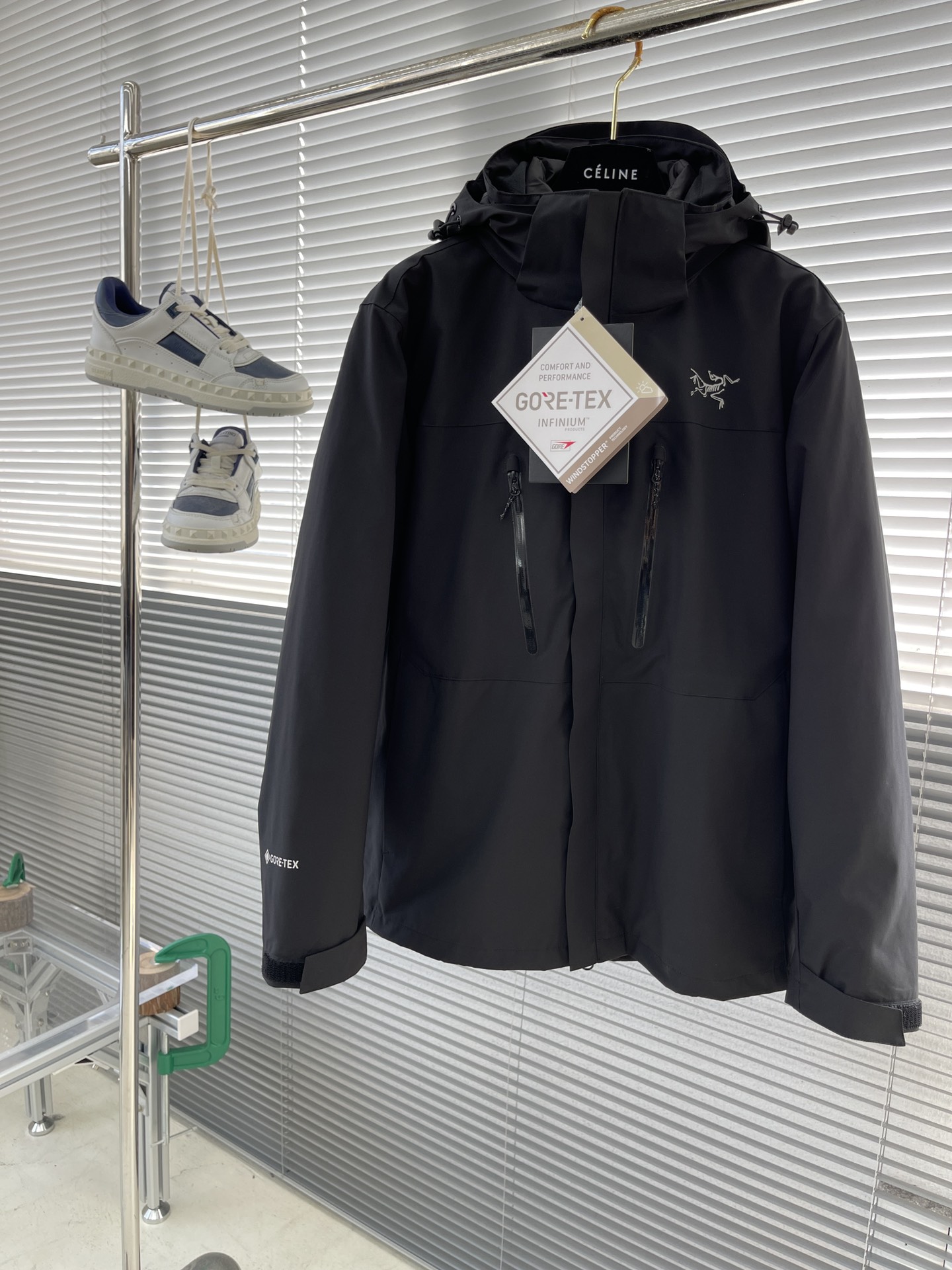 아크테릭스 ARC'TERYX 패딩 재킷