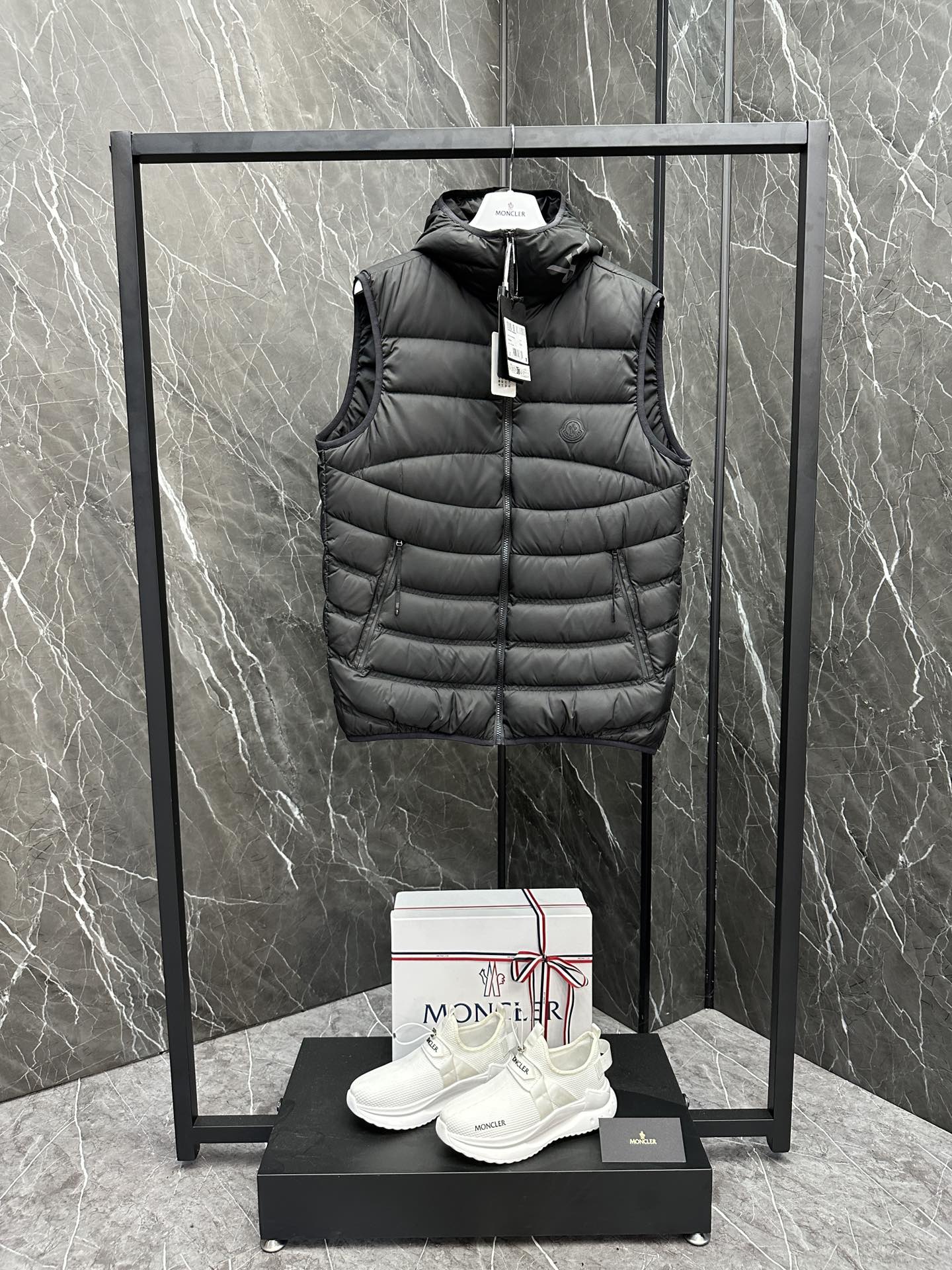 몽클레어 Moncler Nubiera 누비에라 조끼 패딩