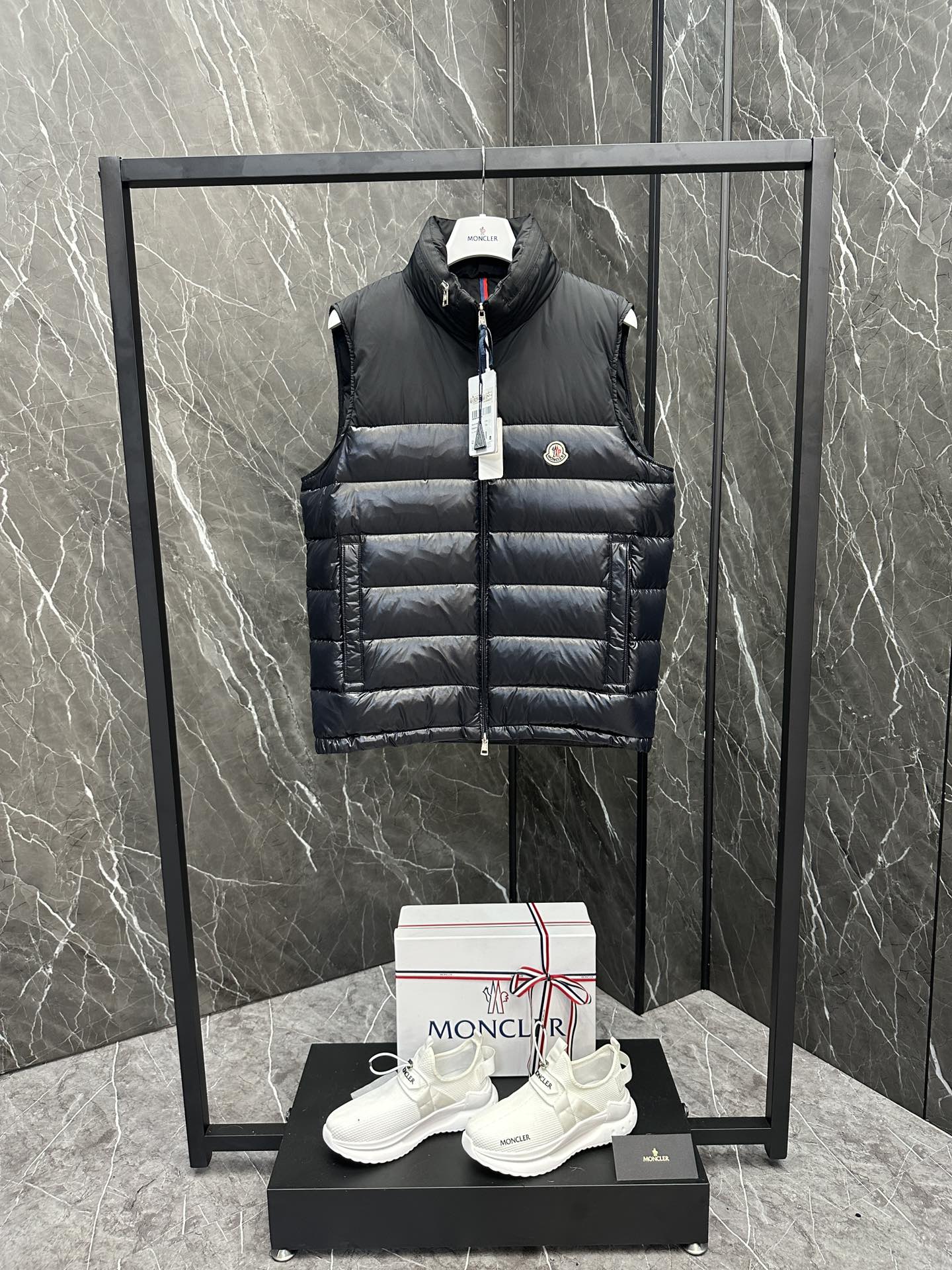 몽클레어 Moncler Cerces 세레스 조끼 패딩