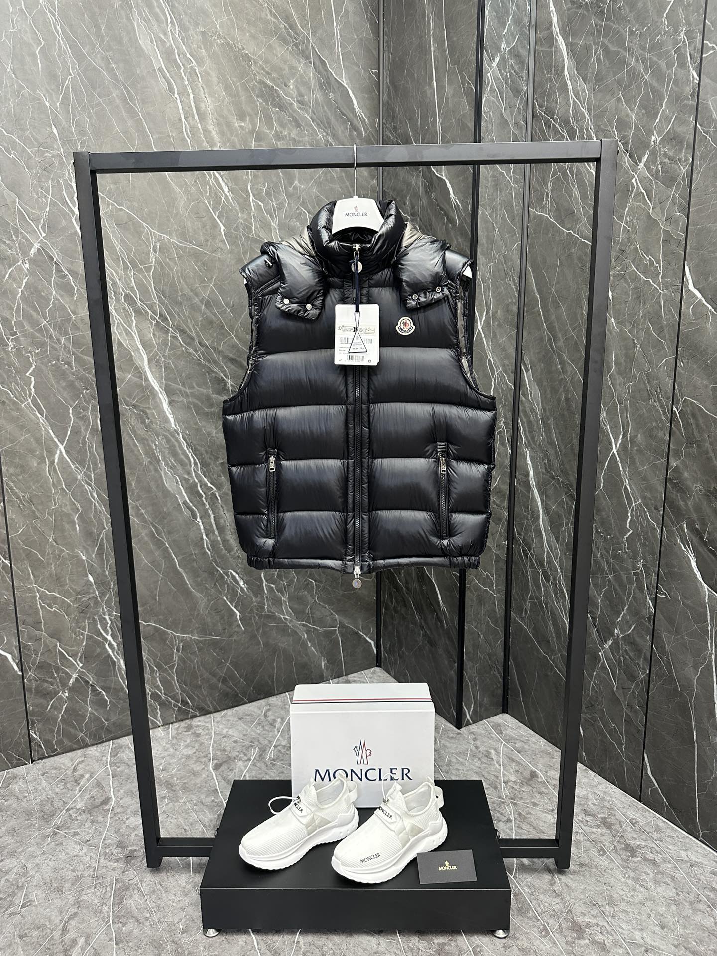 몽클레어 Moncler Bormes  보르메스 조끼 패딩