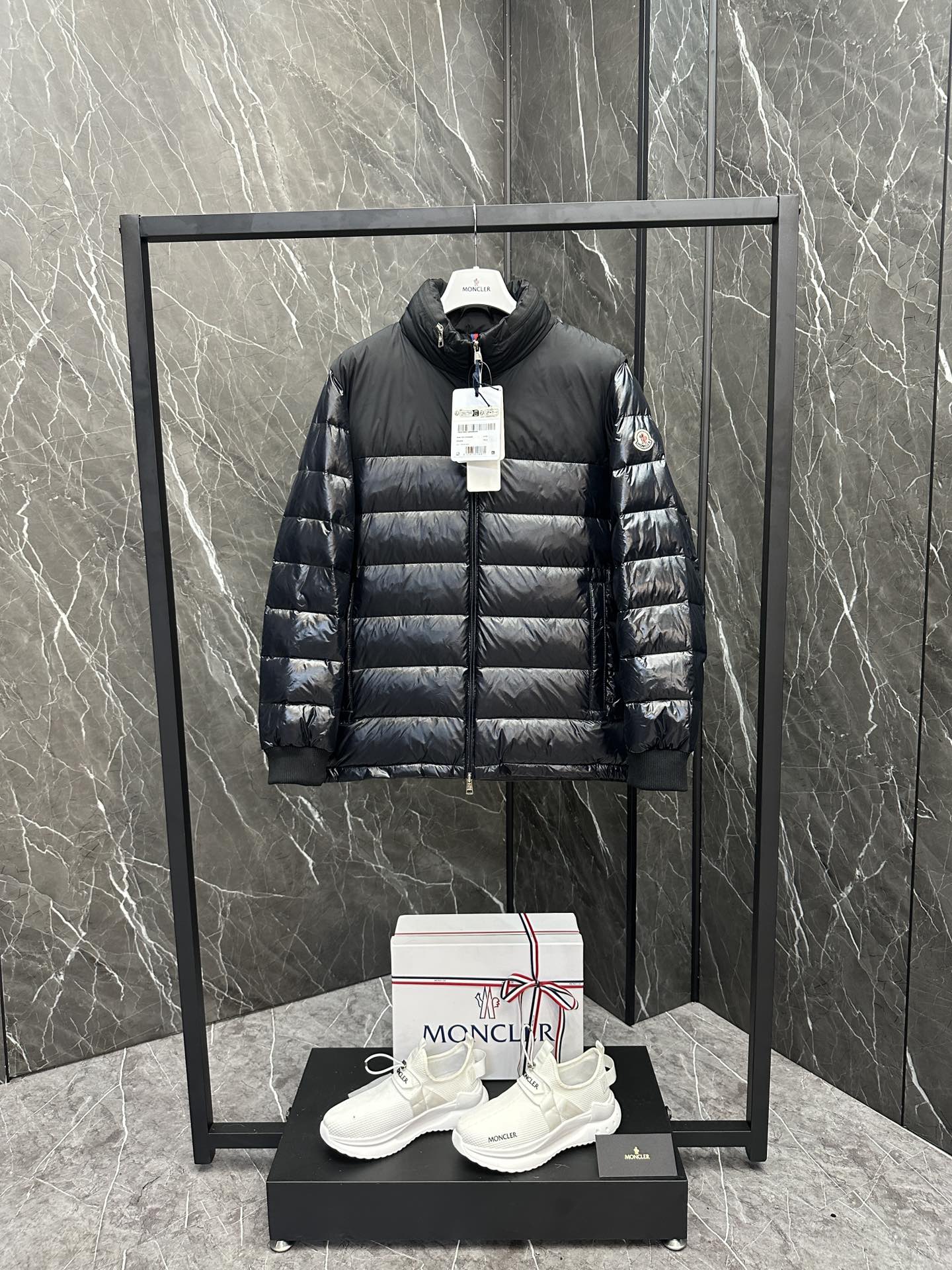몽클레어 Moncler Coyers 코이어즈 패딩재킷