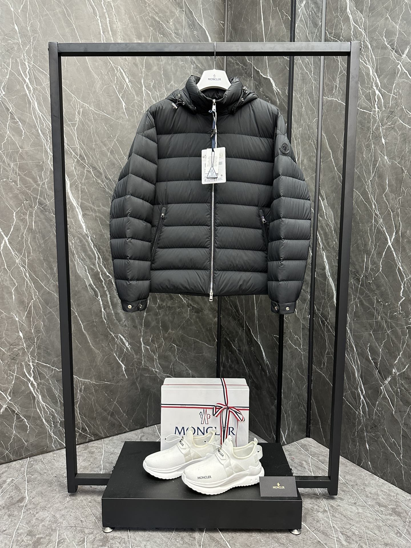 몽클레어 Moncler Arneb 아르네브 패딩재킷