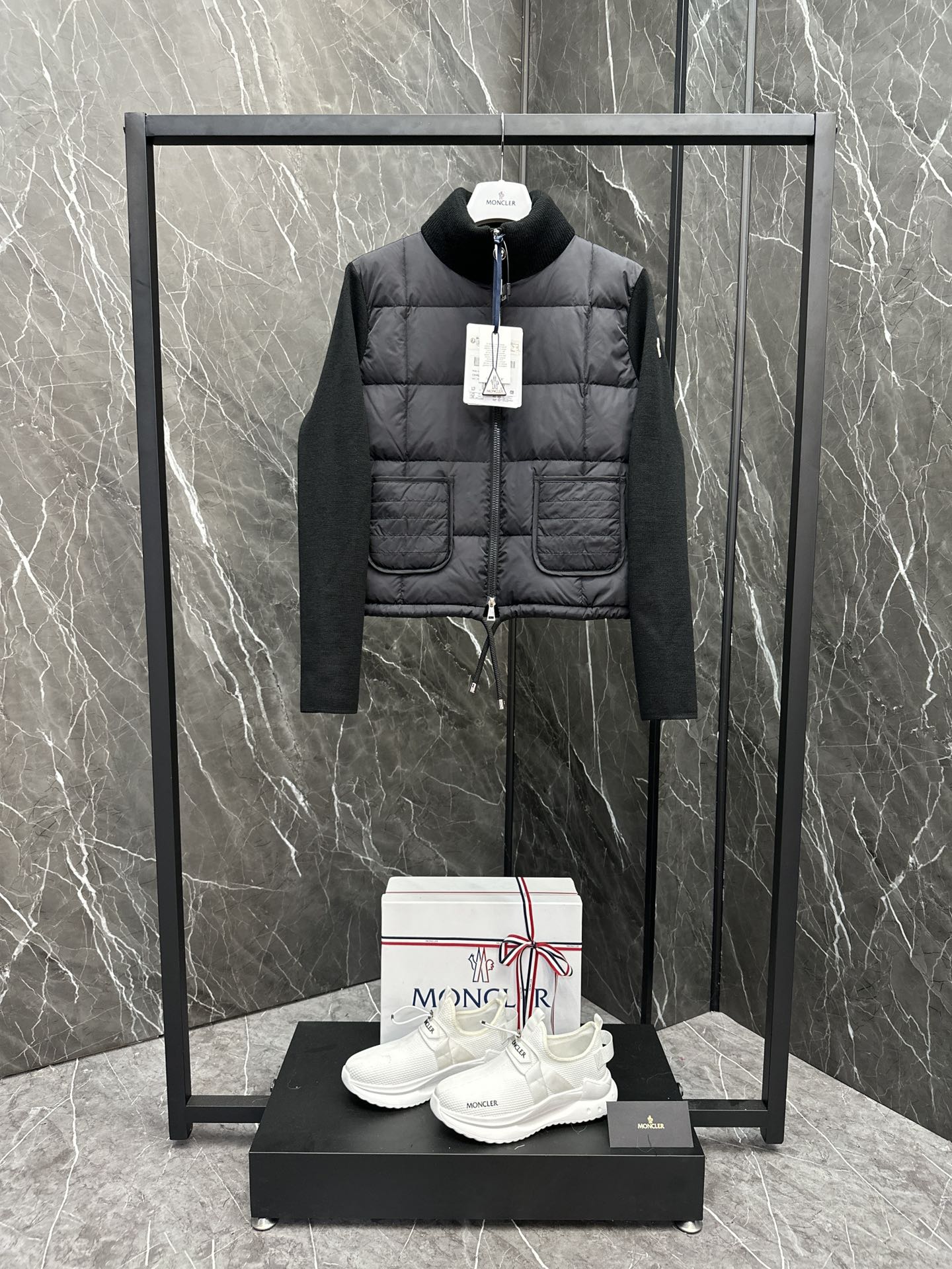 몽클레어 Moncler cardigan 니트패딩재킷