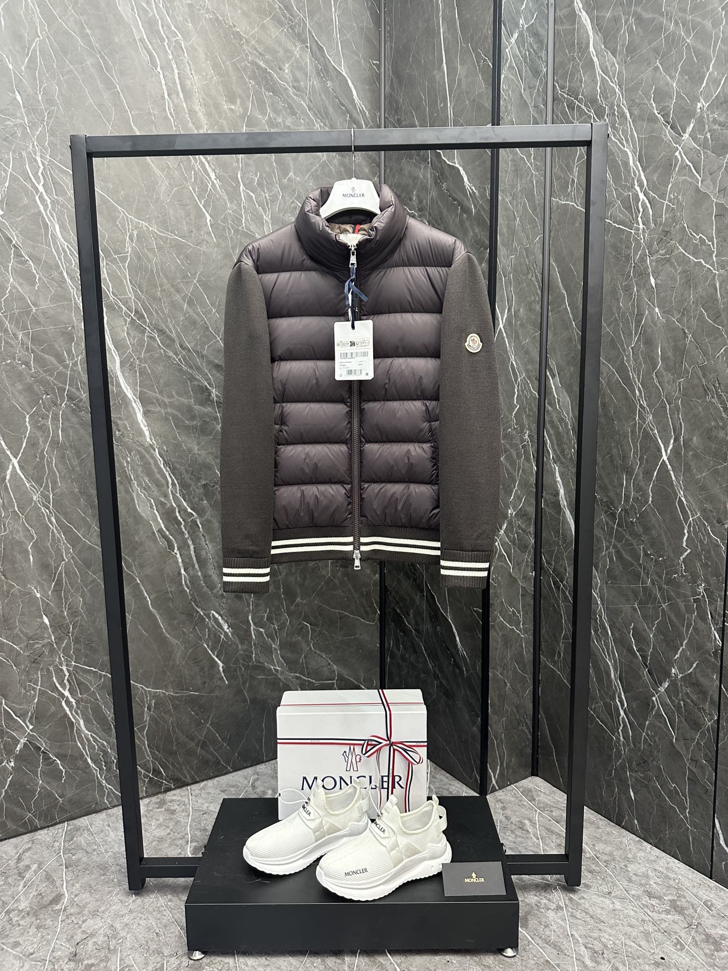 몽클레어 Moncler cardigan tricot 트리콧 니트 패딩 재킷