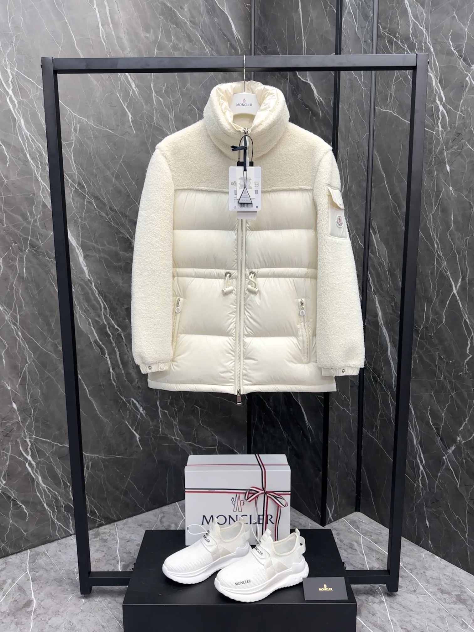 몽클레어 Moncler Escaut 에스코트 패딩