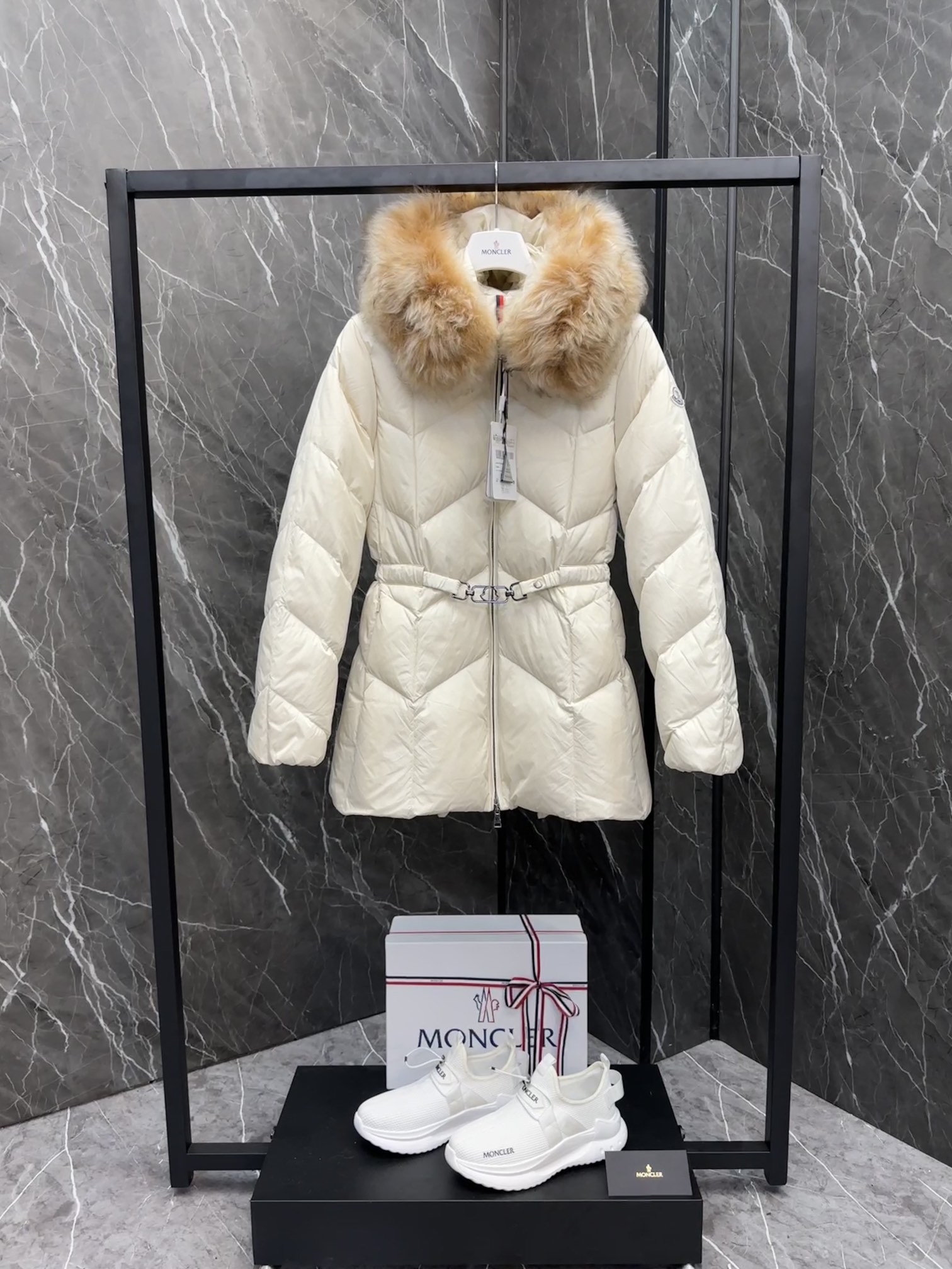몽클레어 Moncler  Loriot 로리엇 패딩