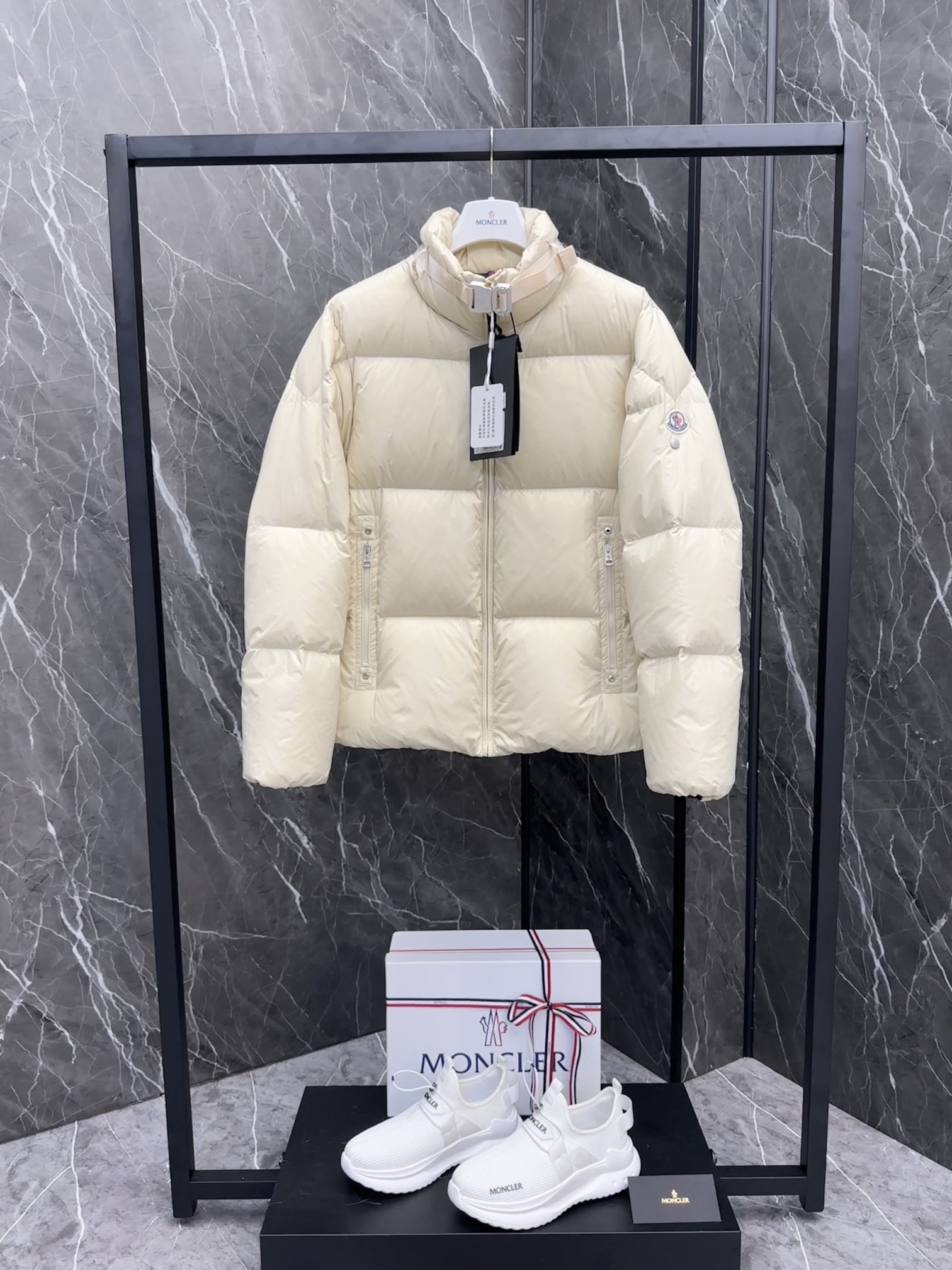 몽클레어 Moncler 1017 Alyx 9sm 알릭스 패딩