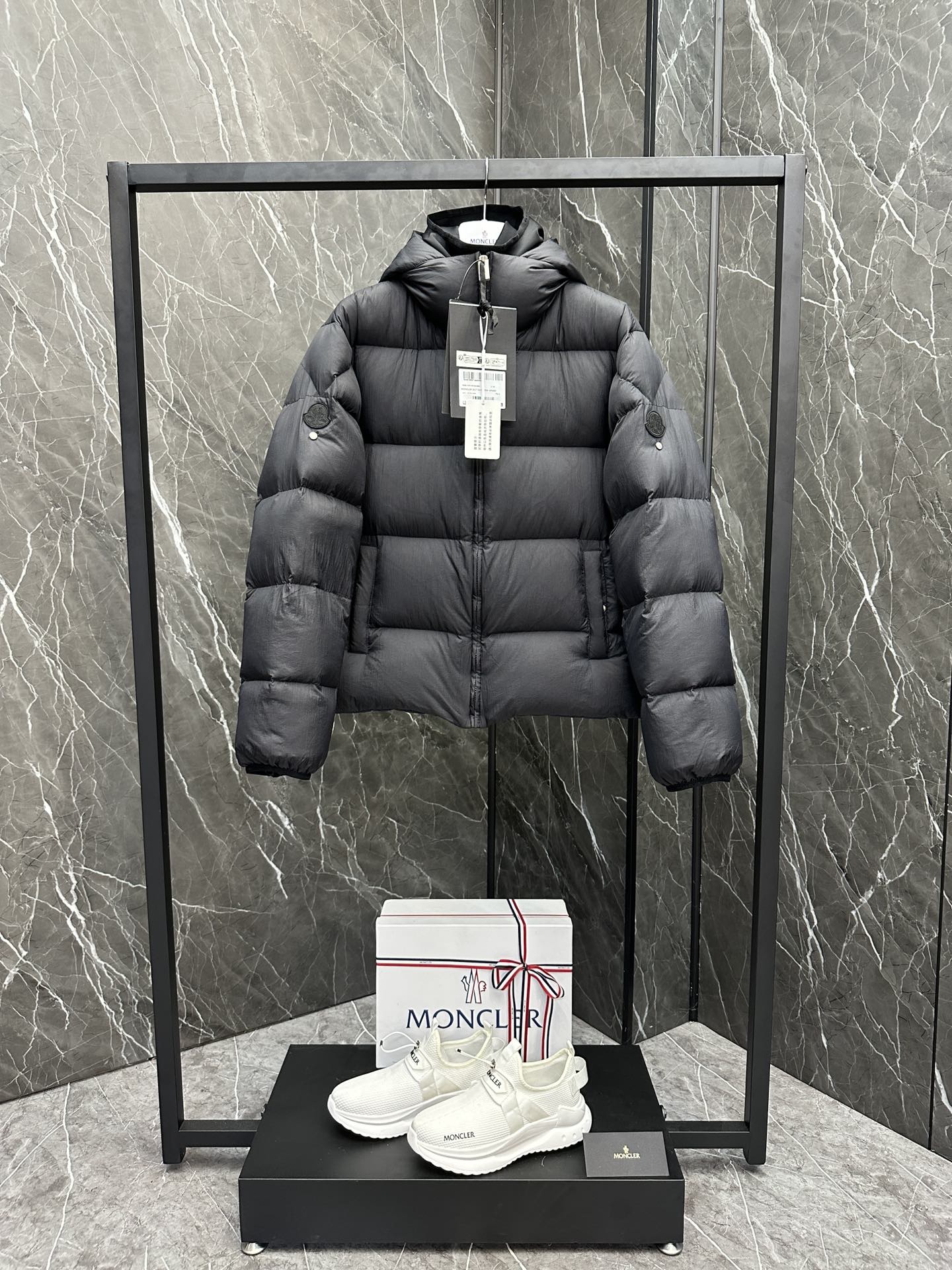 몽클레어 Moncler 1017 Alyx 9sm 알릭스 패딩