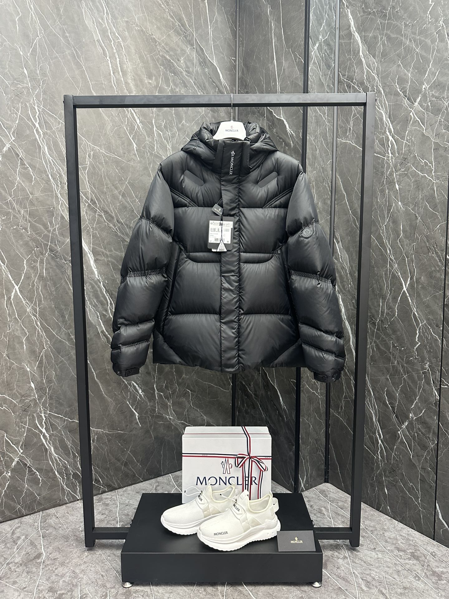 몽클레어 Moncler Jarama 자라마 패딩