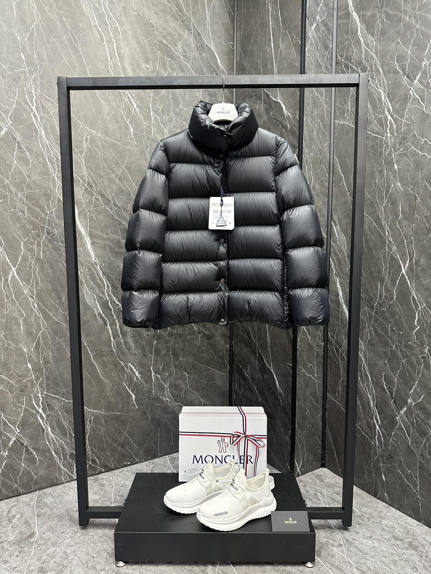 몽클레어 Moncler Cochevis 코체비스 패딩