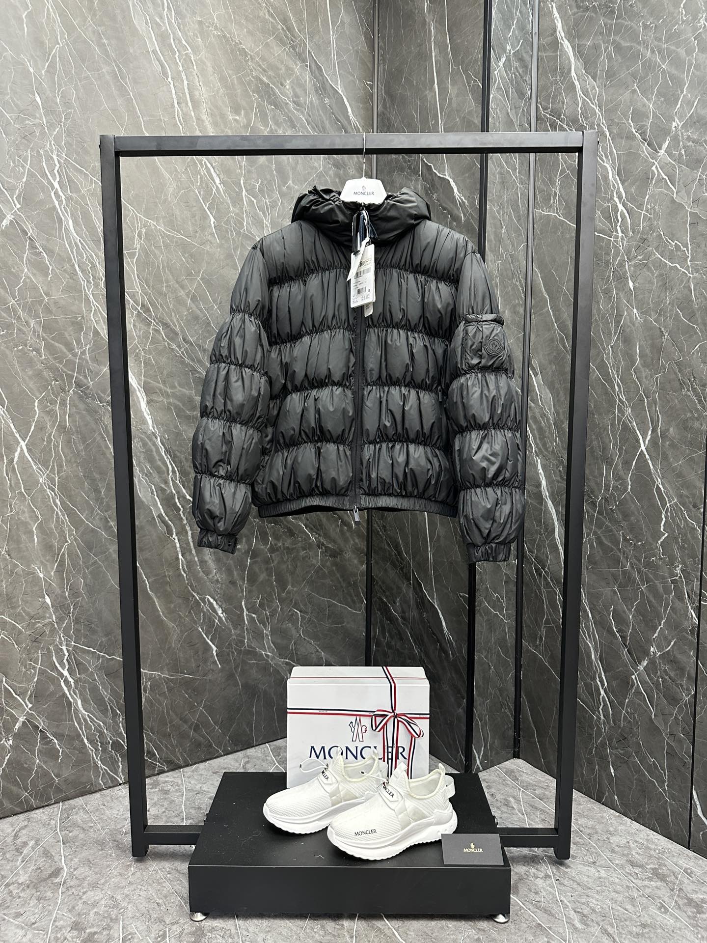 몽클레어 Moncler Medonte 메돈테 패딩