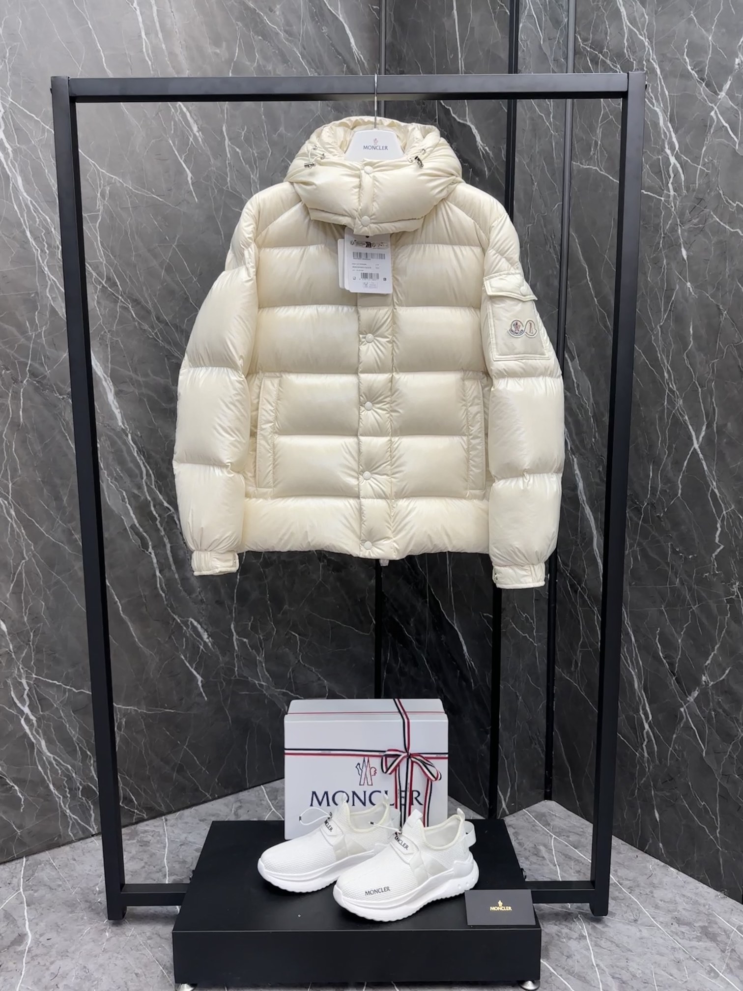 몽클레어 Moncler Maya 70 마야 패딩