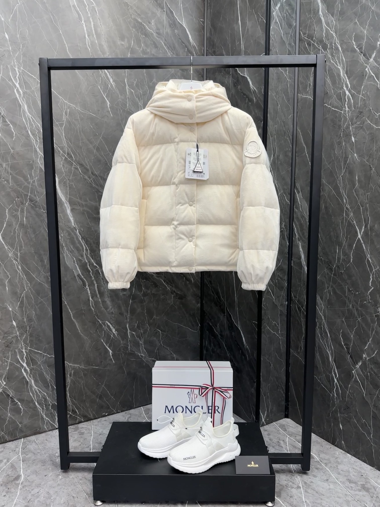 몽클레어 Moncler Daos 다오스 패딩