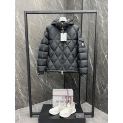 몽클레어 Moncler Averole 아베롤 패딩