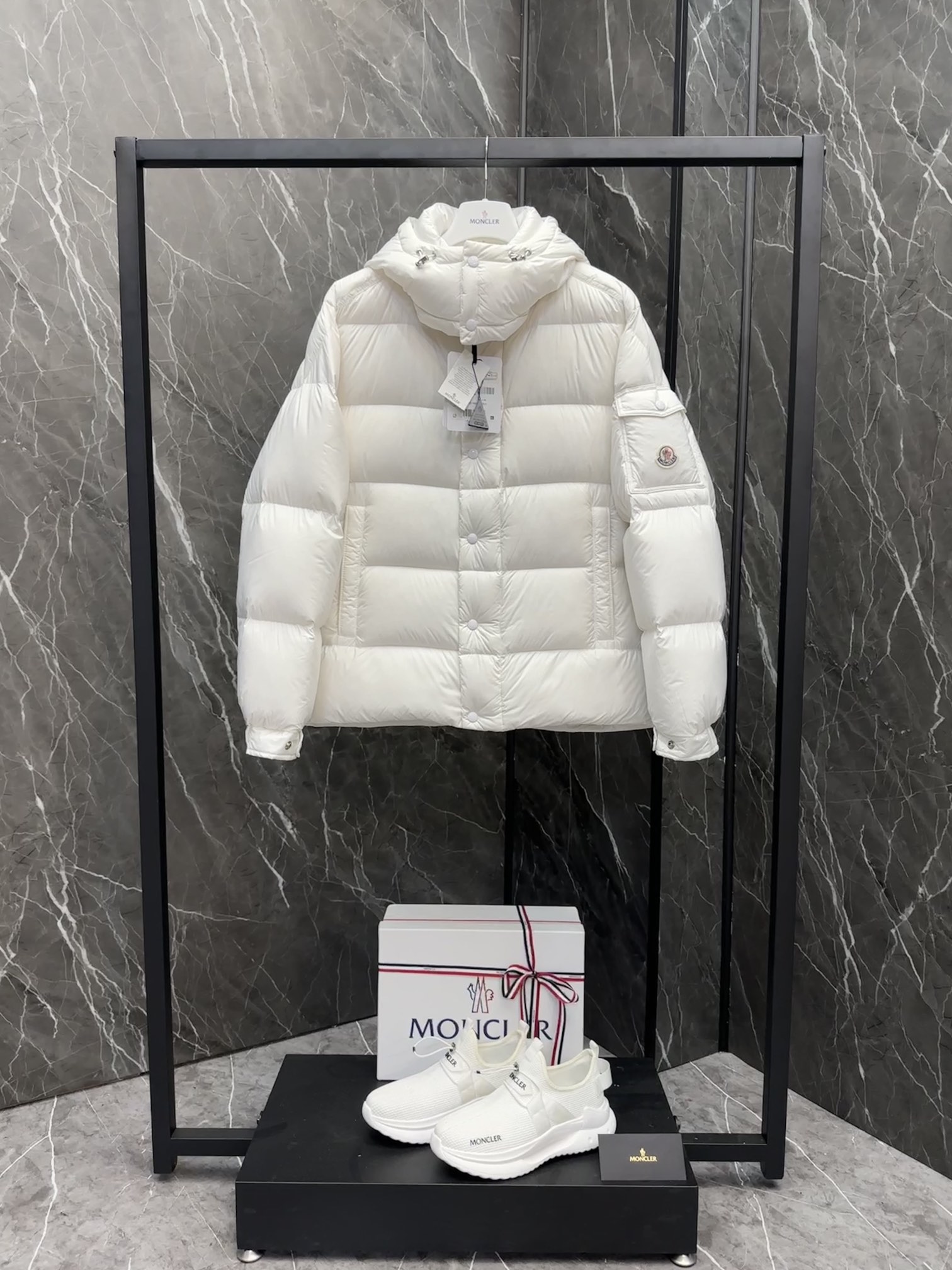 몽클레어 Moncler Vezere 베제르 패딩