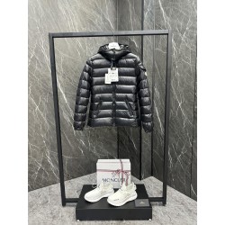 몽클레어 Moncler Bady 바디 패딩