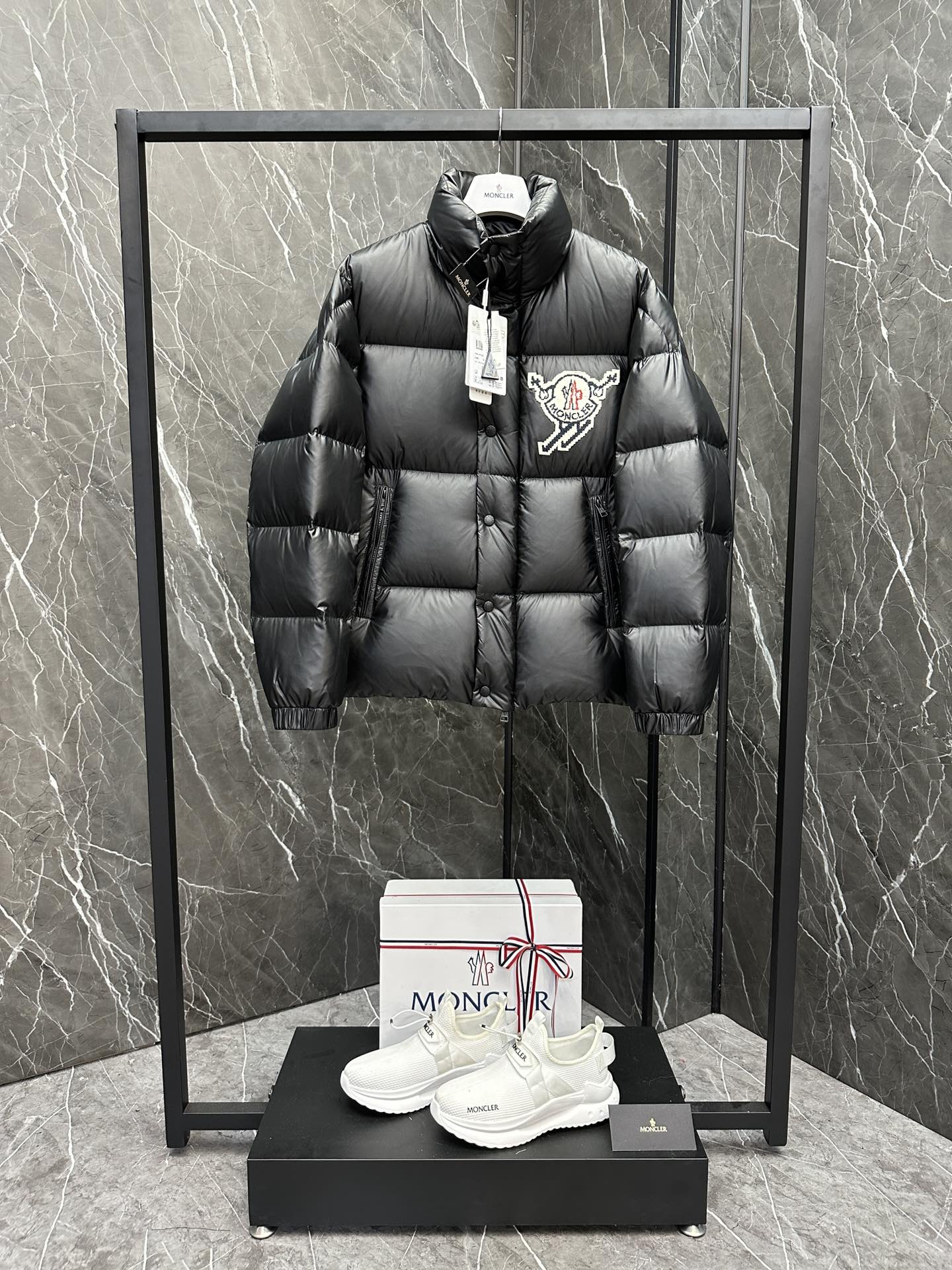 몽클레어 Moncler Leste 레스트 패딩