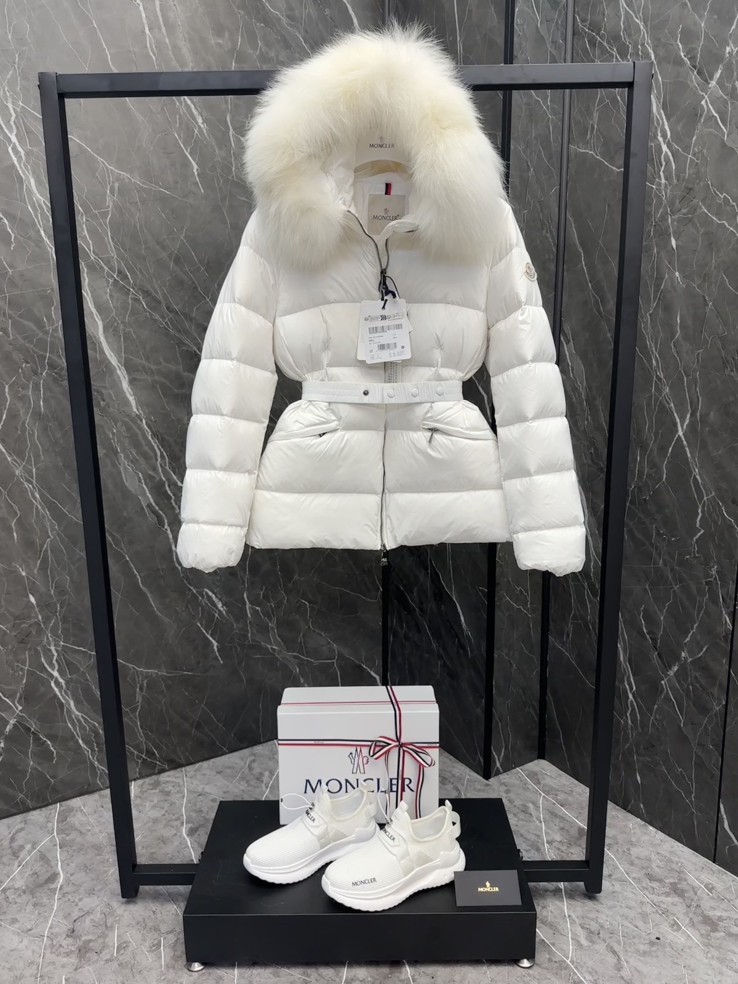 몽클레어 Moncler Boed 보에드 패딩