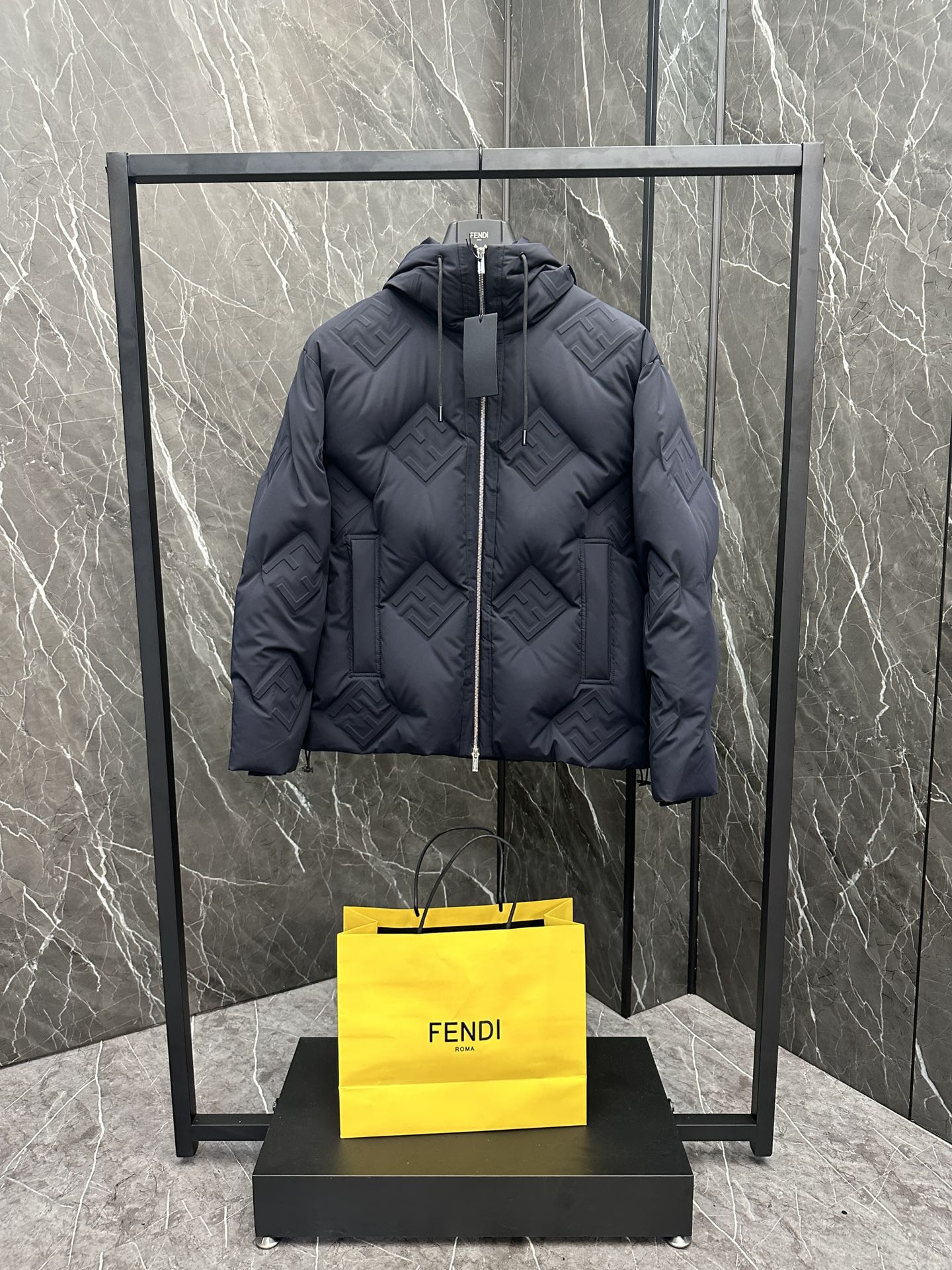 펜디 FENDI 패딩