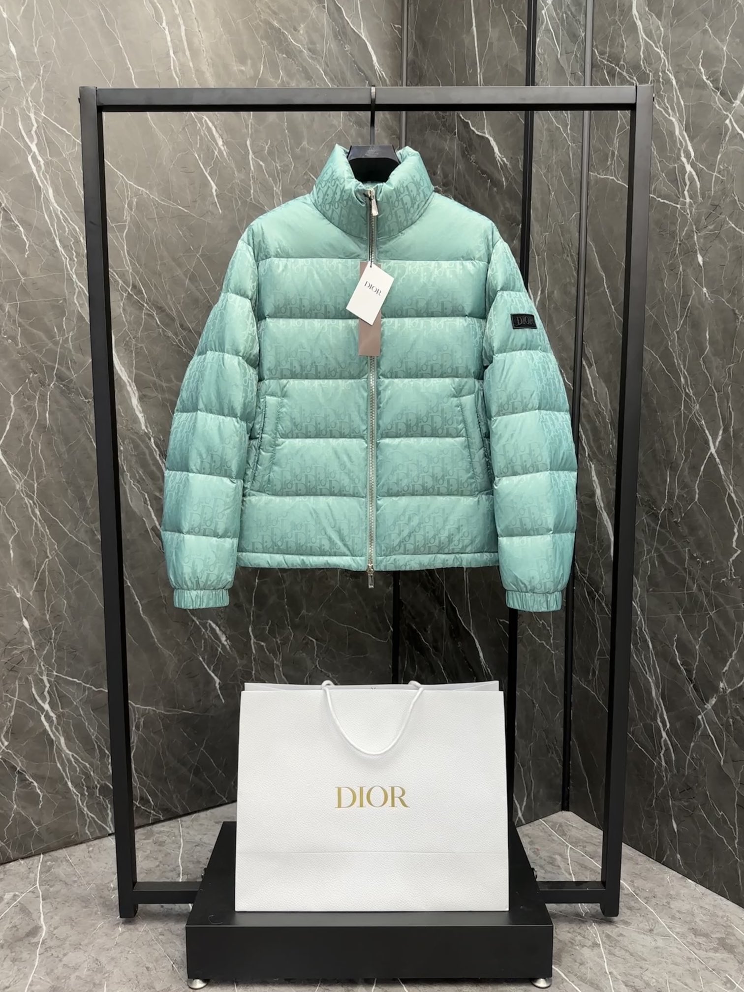 구찌 DIOR Oblique 패딩