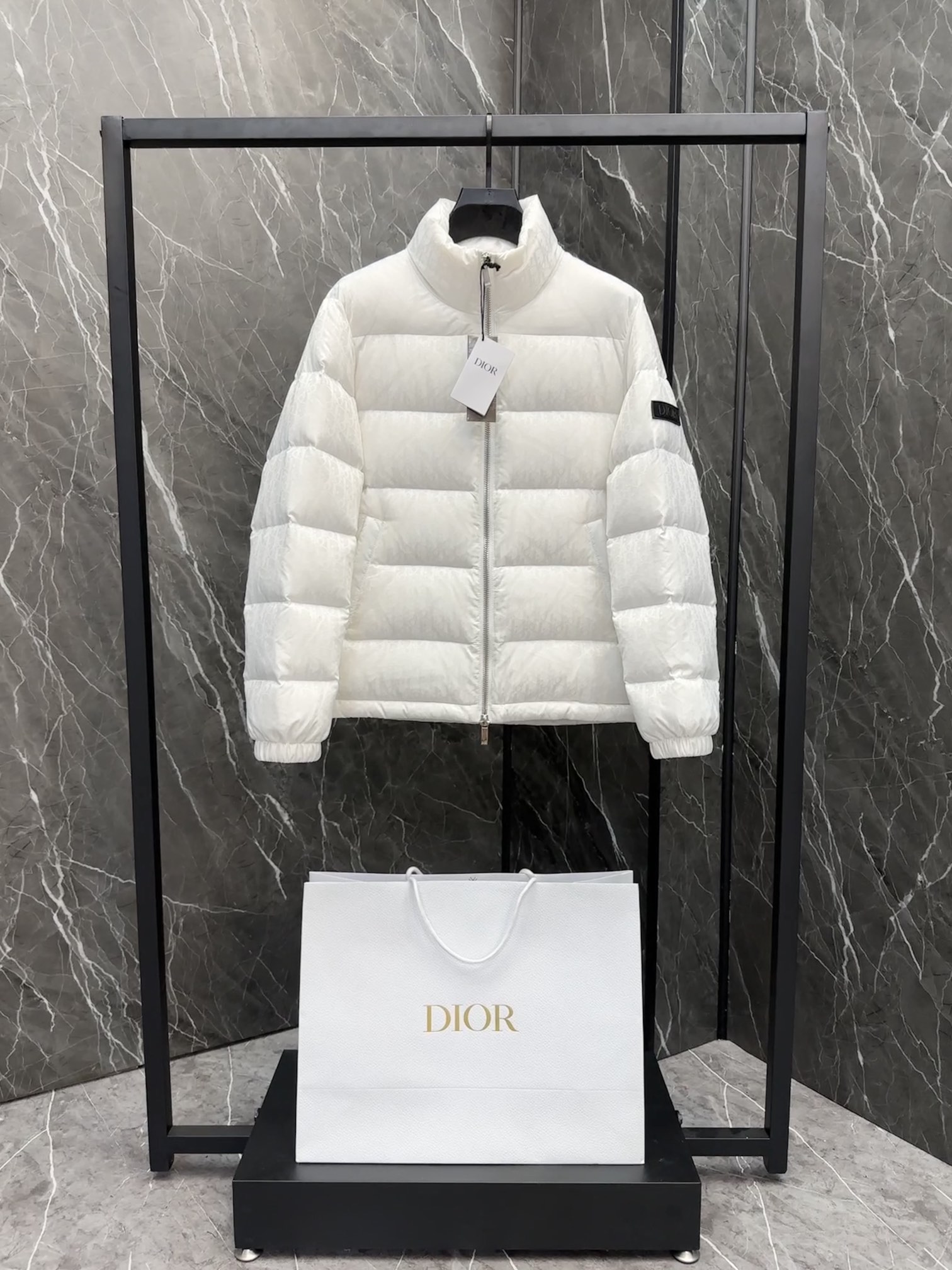 구찌 DIOR Oblique 패딩